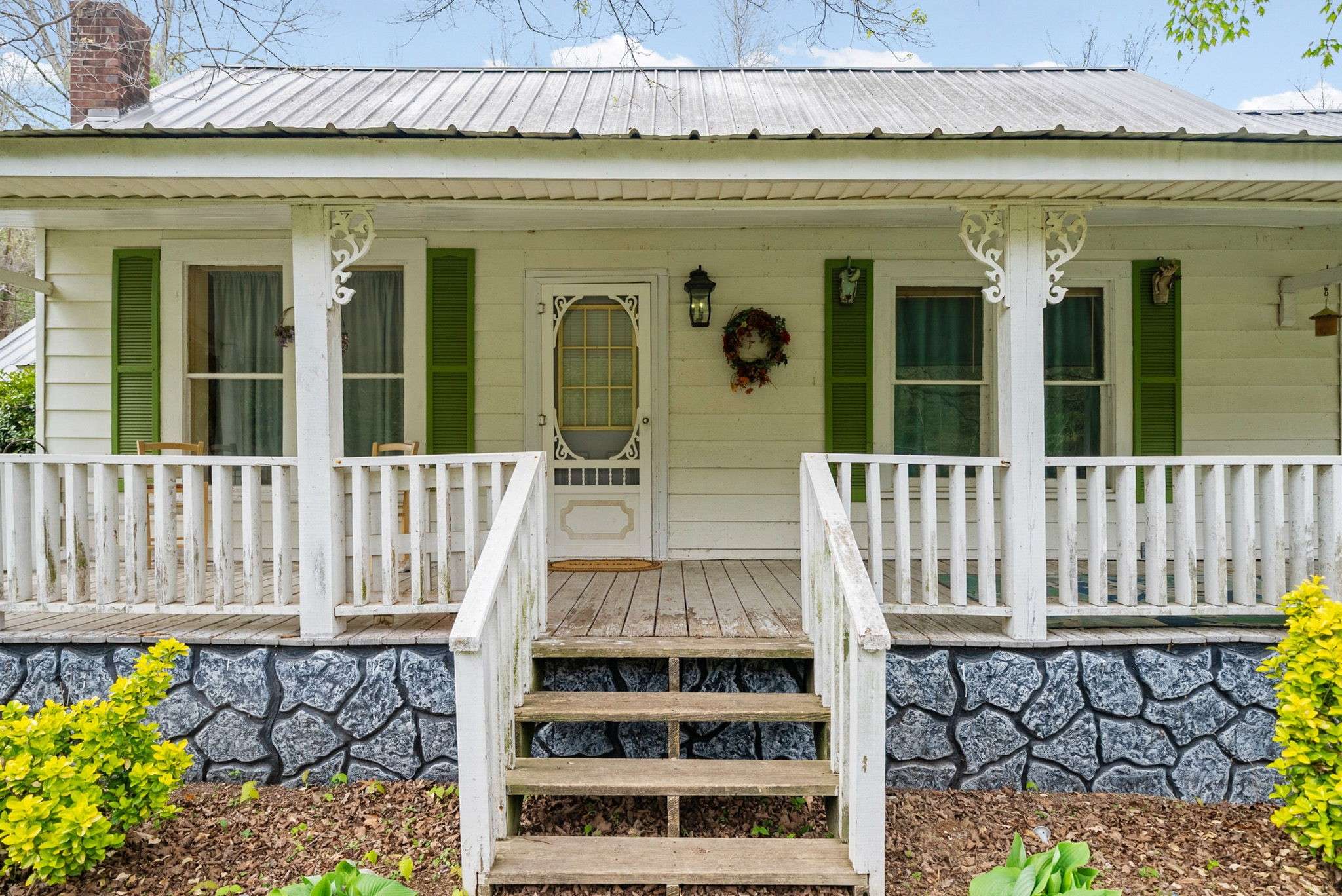 5 Bud Parker Ln, Erin, TN 37061
