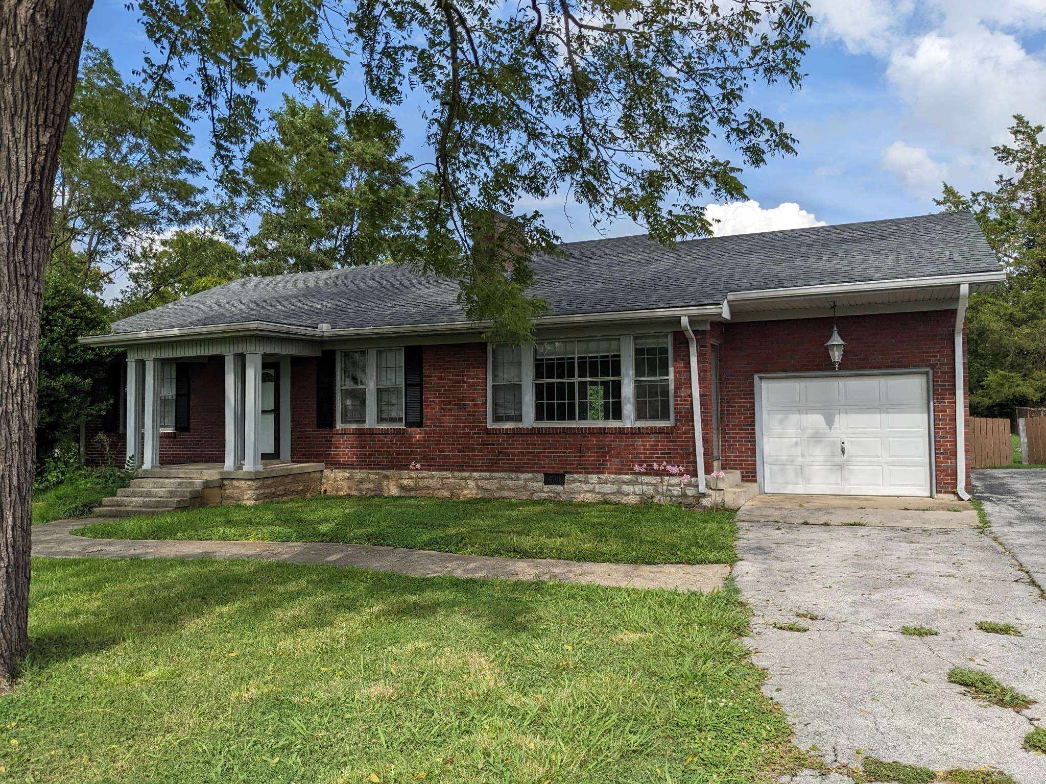 1289 Hunters Point Pike, Lebanon, TN 37087