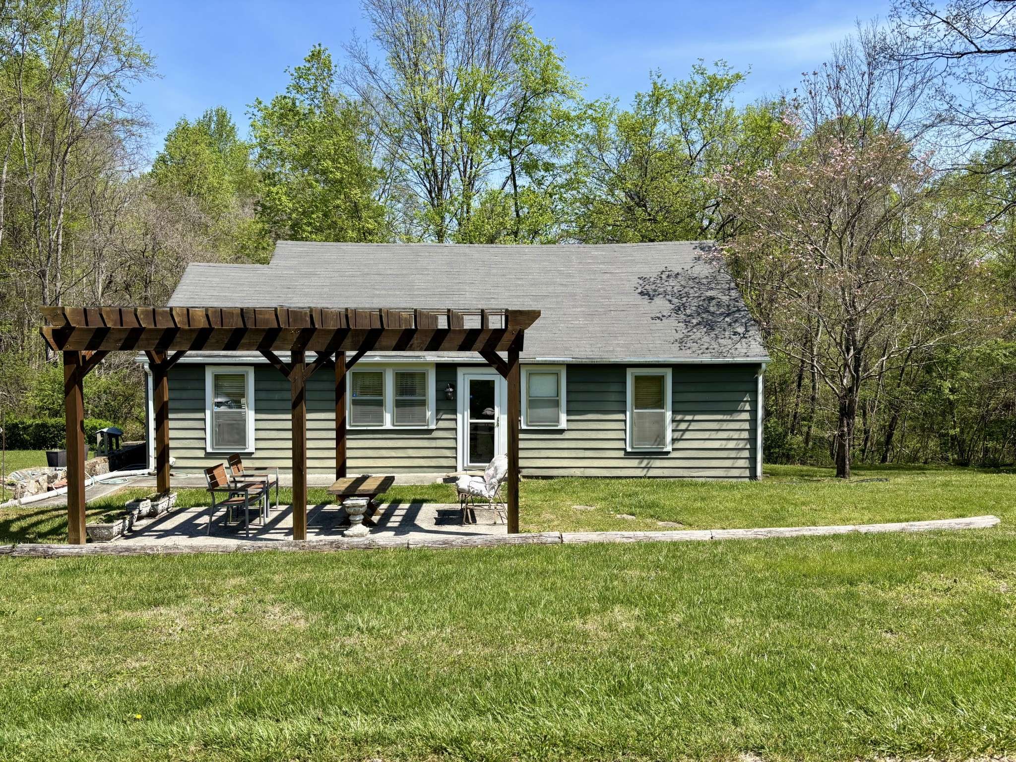 101 Flood Rd, Mcminnville, TN 37110