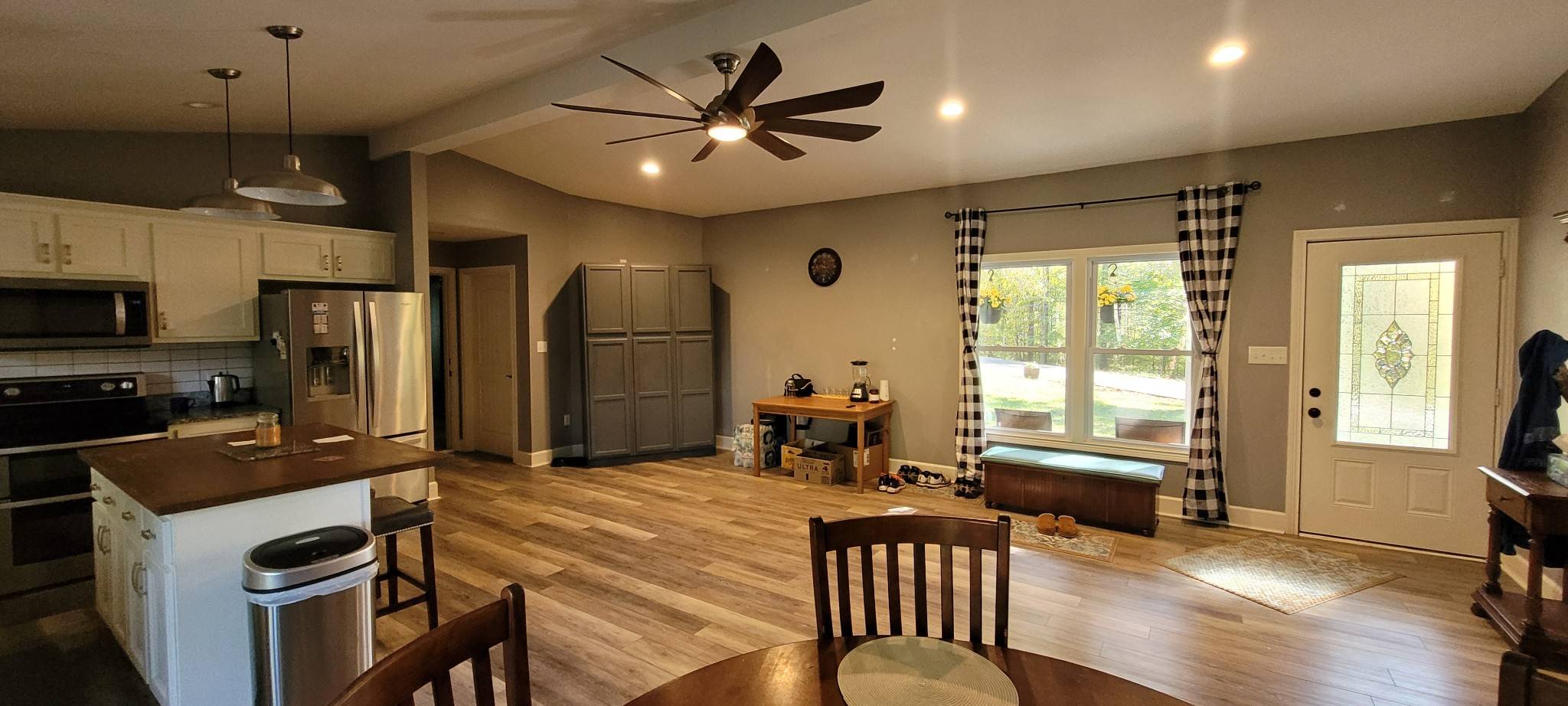 408 Sandy Rd, Dover, TN 37058