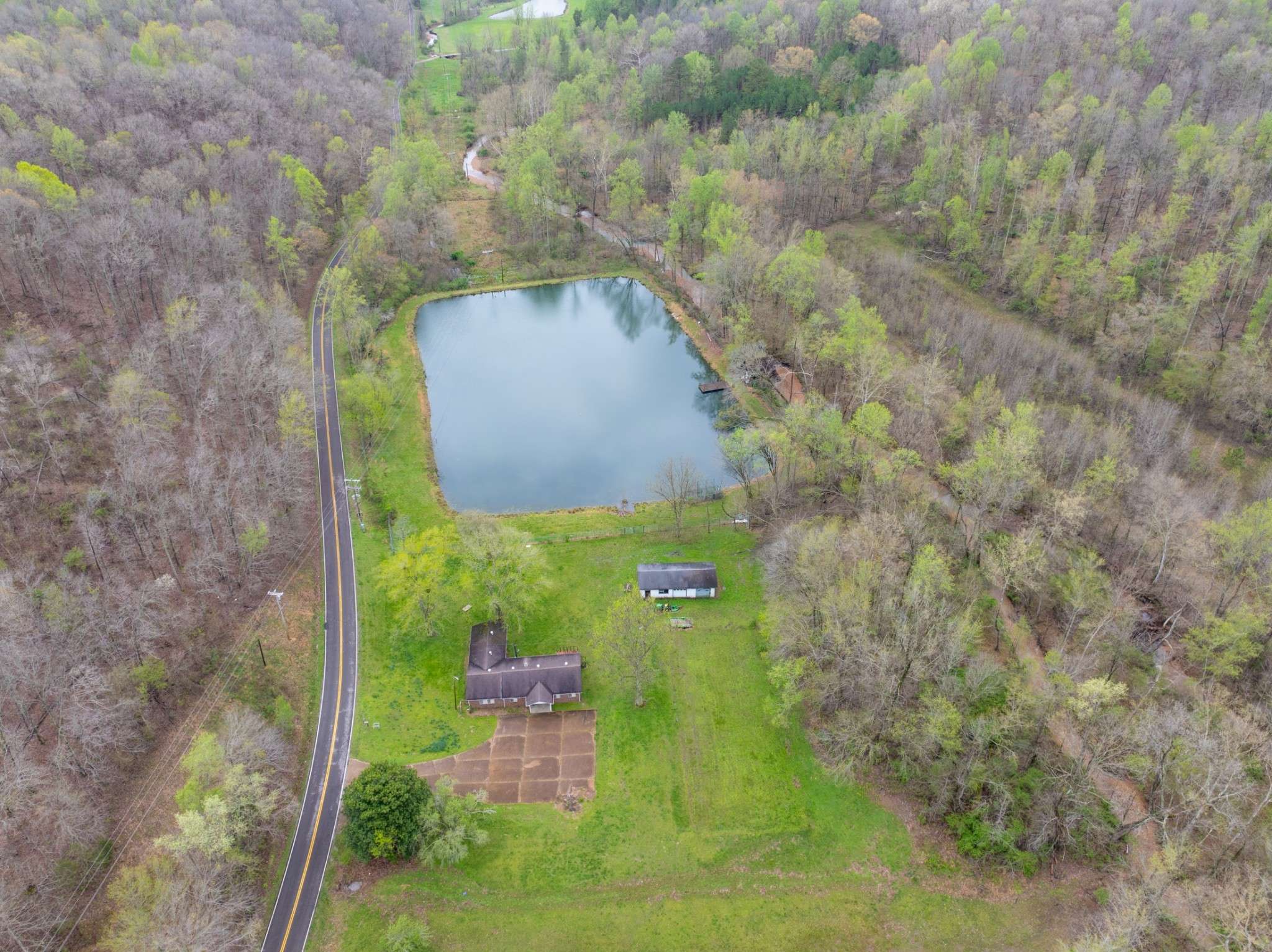 191 Forks River Rd, Waverly, TN 37185