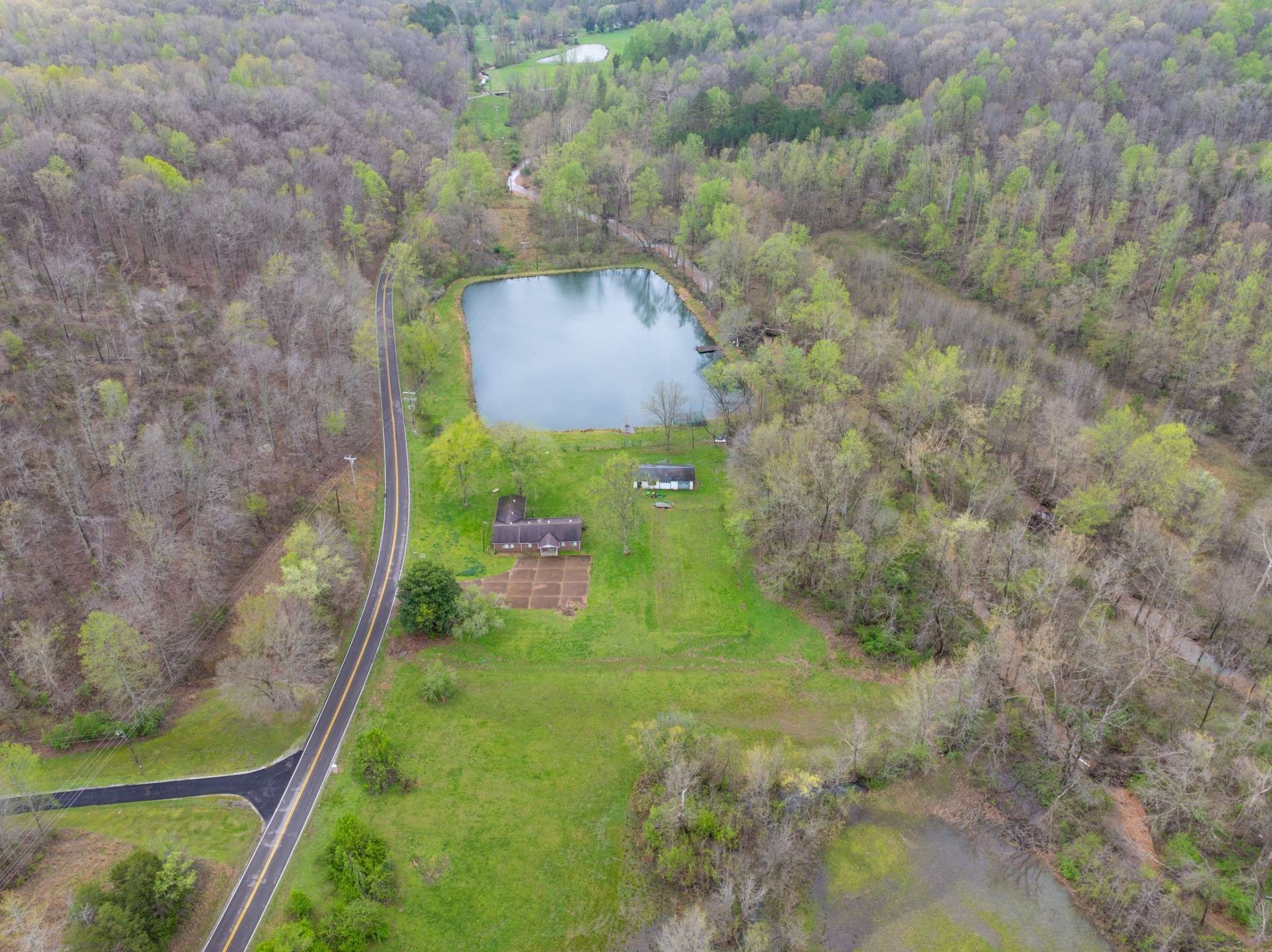191 Forks River Rd, Waverly, TN 37185