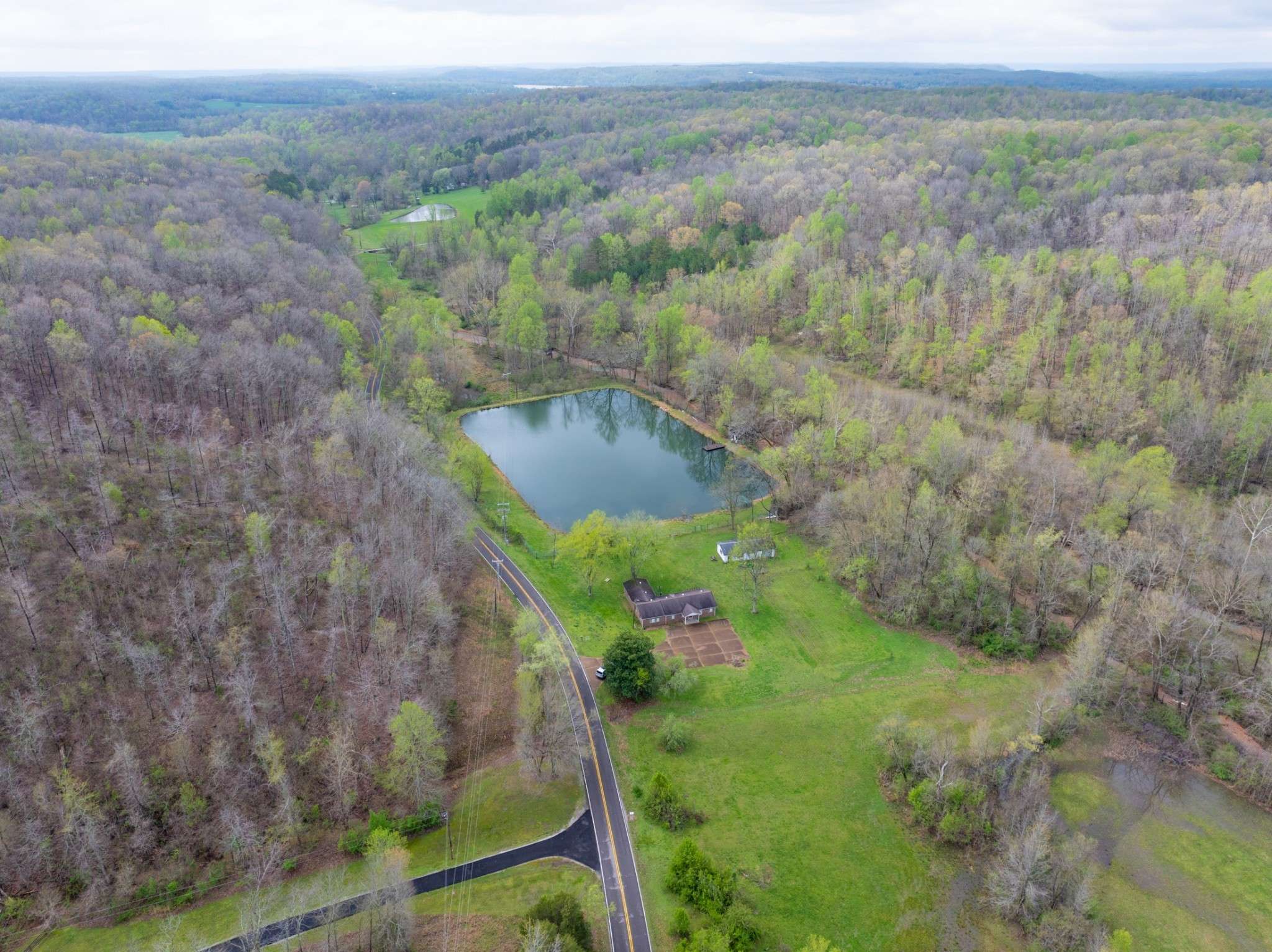 191 Forks River Rd, Waverly, TN 37185