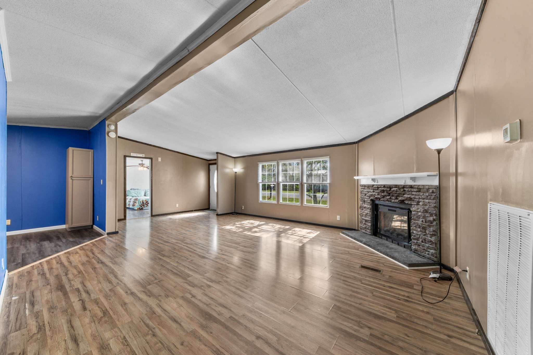 2056 Kristin Dr, Centerville, TN 37033