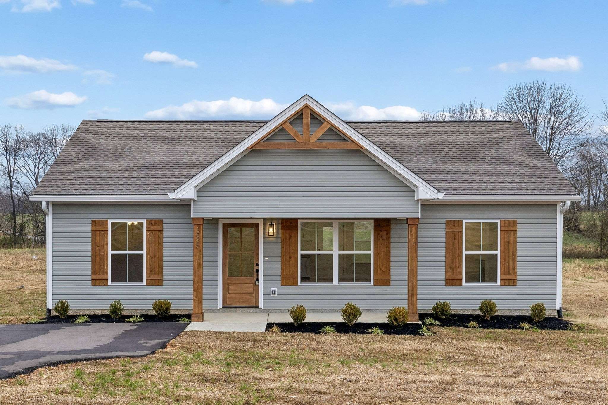 1035 Landing Lane, Adams, TN 37010