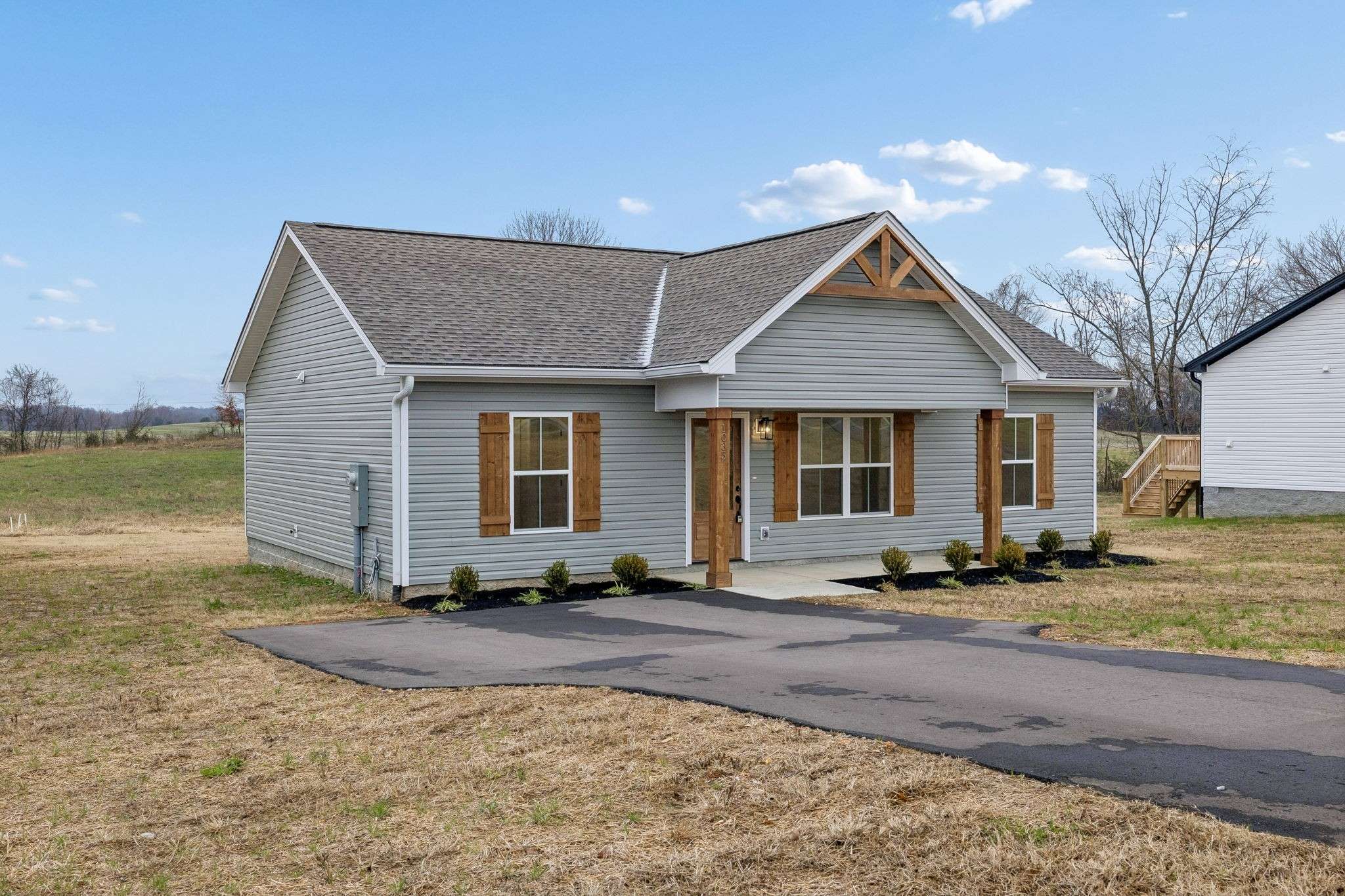 1035 Landing Lane, Adams, TN 37010