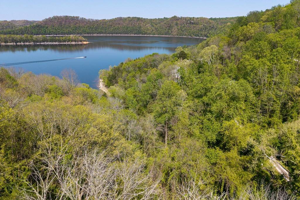588 Austin Btm, Baxter, TN 38544