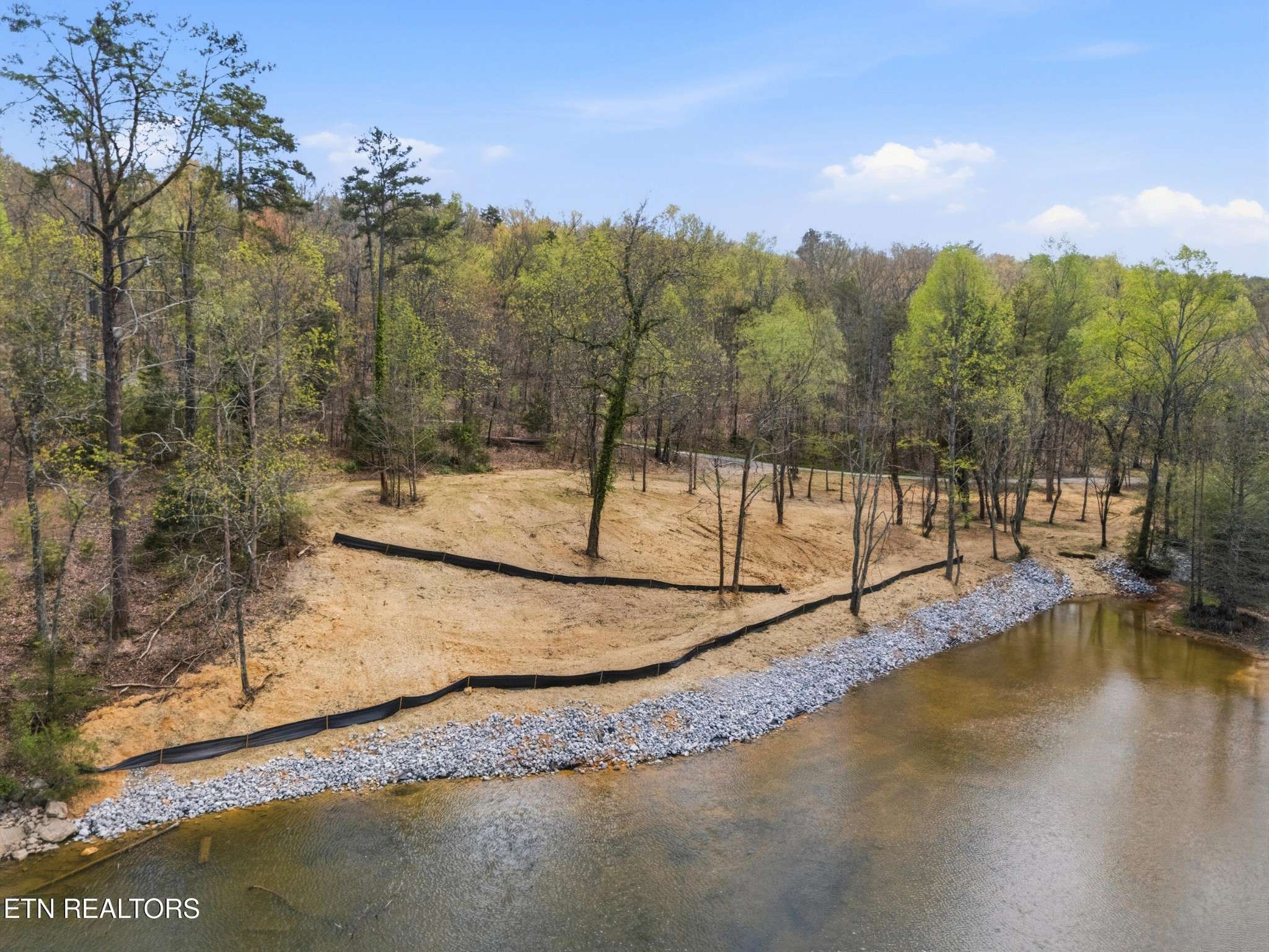 1750 Lakeland Dr aka 1 Headricks Co, Lenoir City, TN 37772