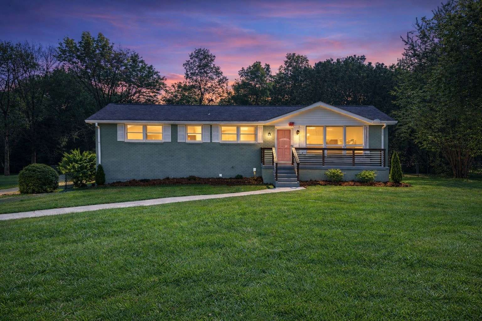1614 Shady Cir, Lebanon, TN 37087