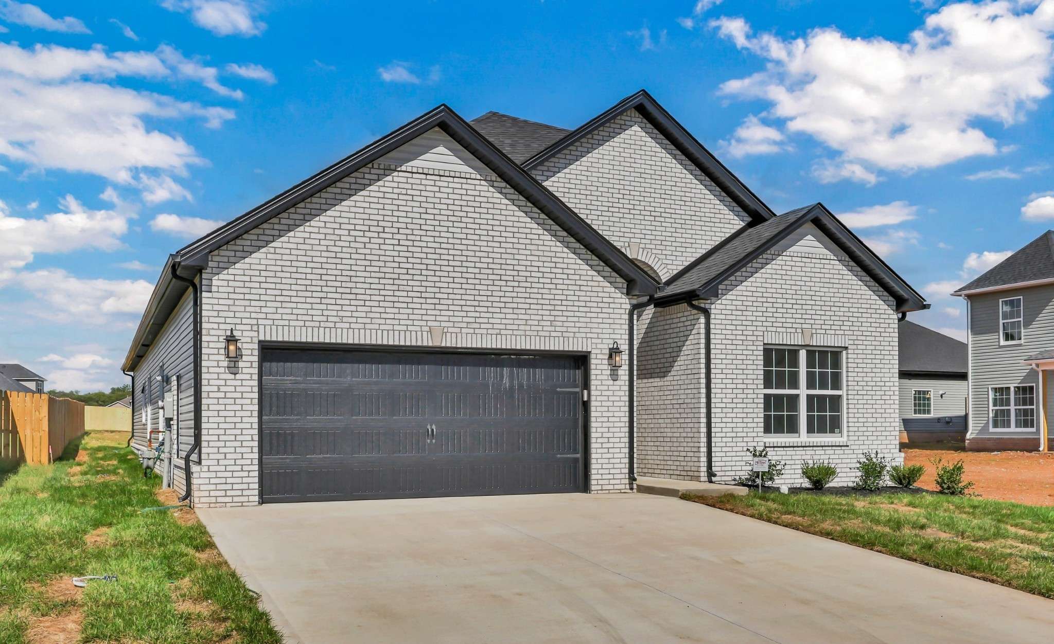 105 Sweet Clover Ct, Clarksville, TN 37040