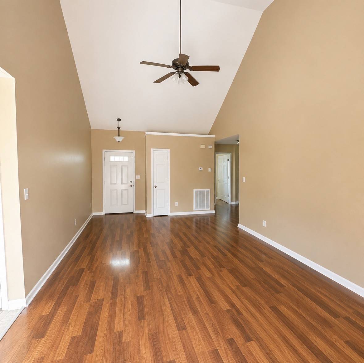 1927 Needmore Rd, Clarksville, TN 37042