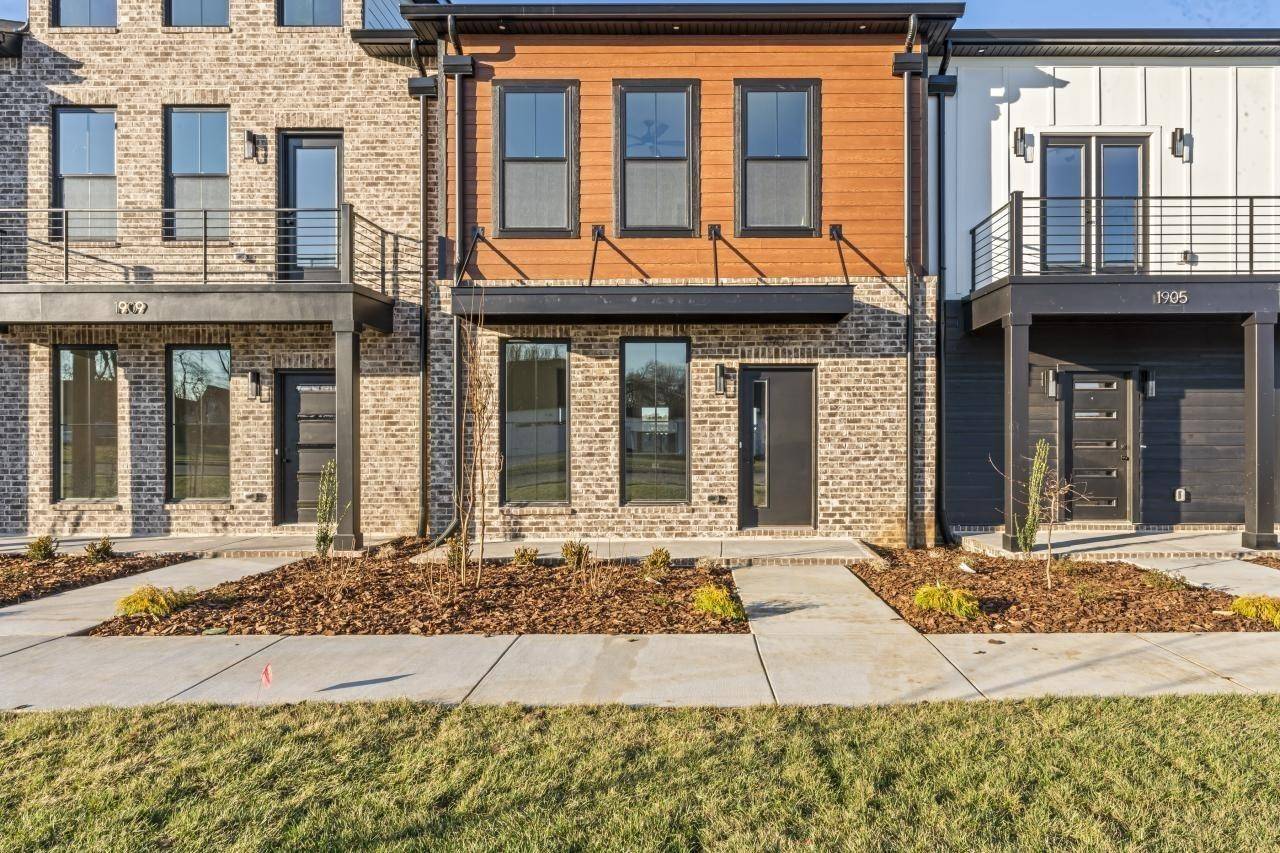 1319 Rebecca Johns Dr, Murfreesboro, TN 37128