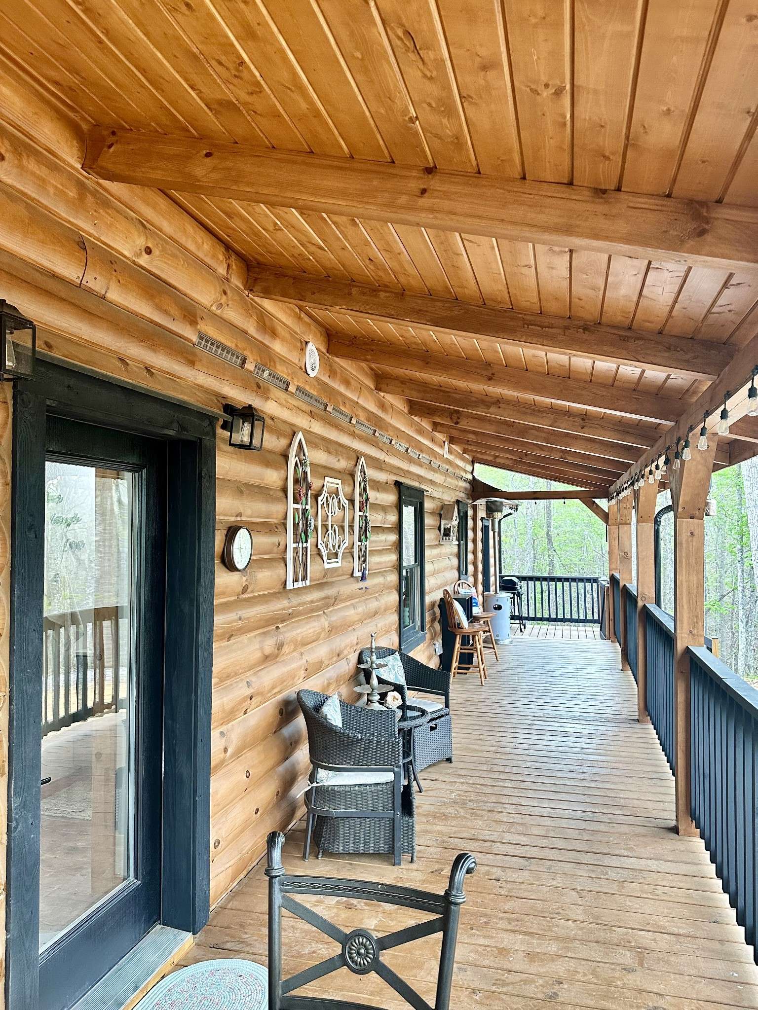 673 Arrowhead Rd, Moss, TN 38575