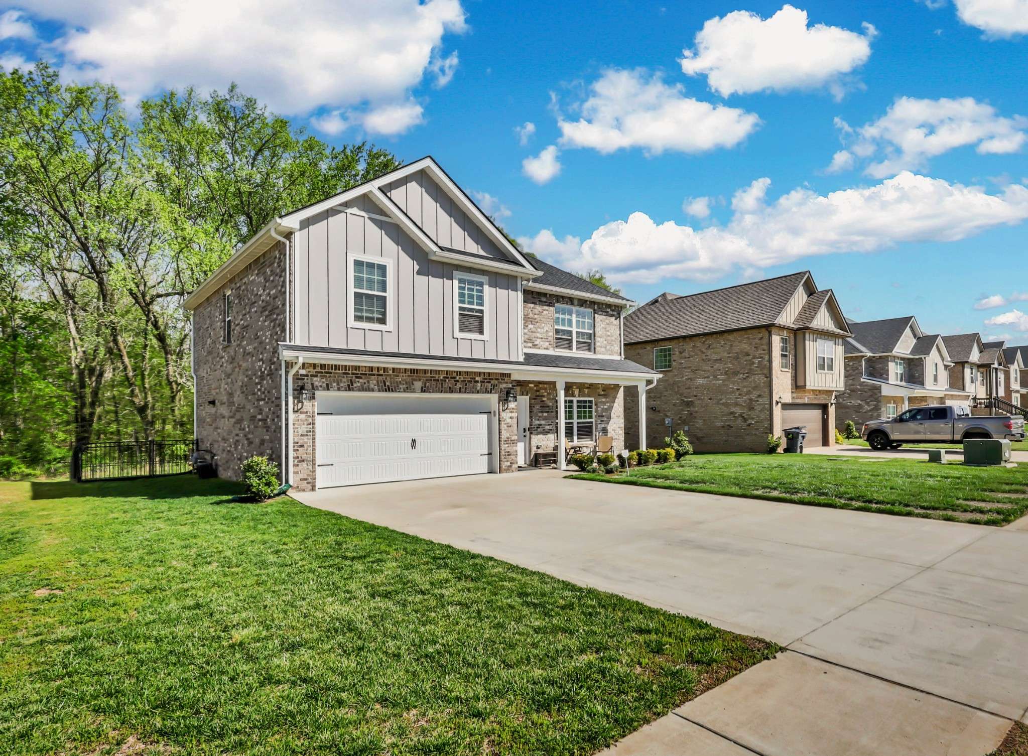 1783 Oak Forest Dr, Clarksville, TN 37043