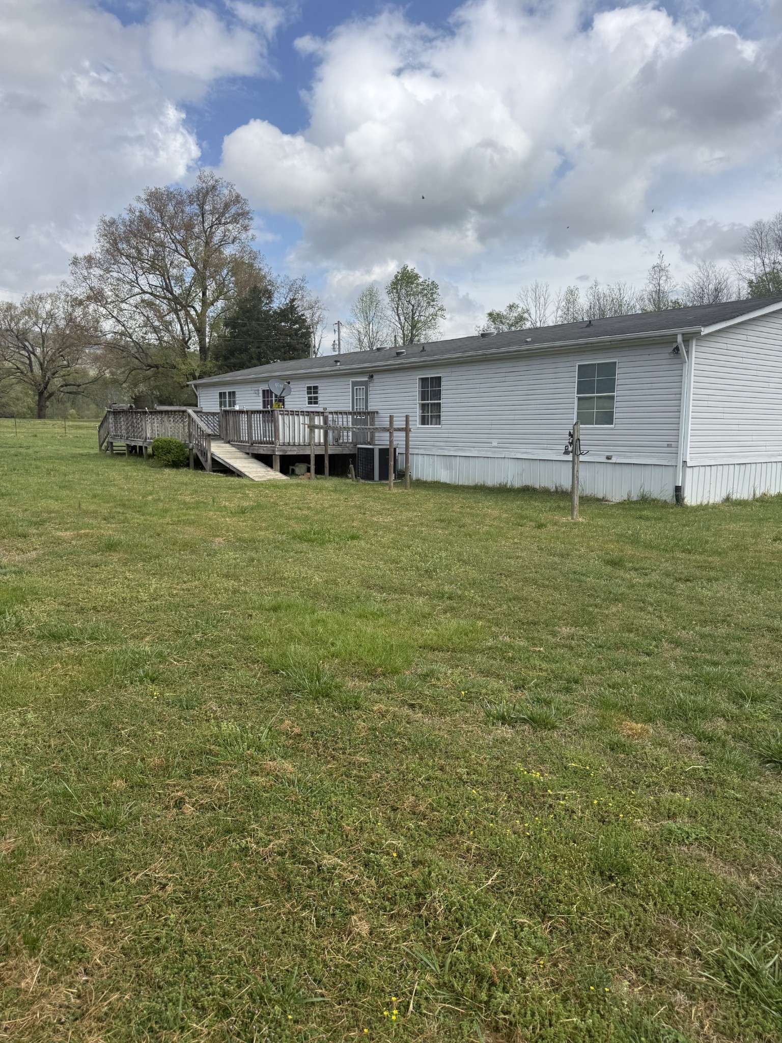 1791 W Valley Rd, Whitwell, TN 37397