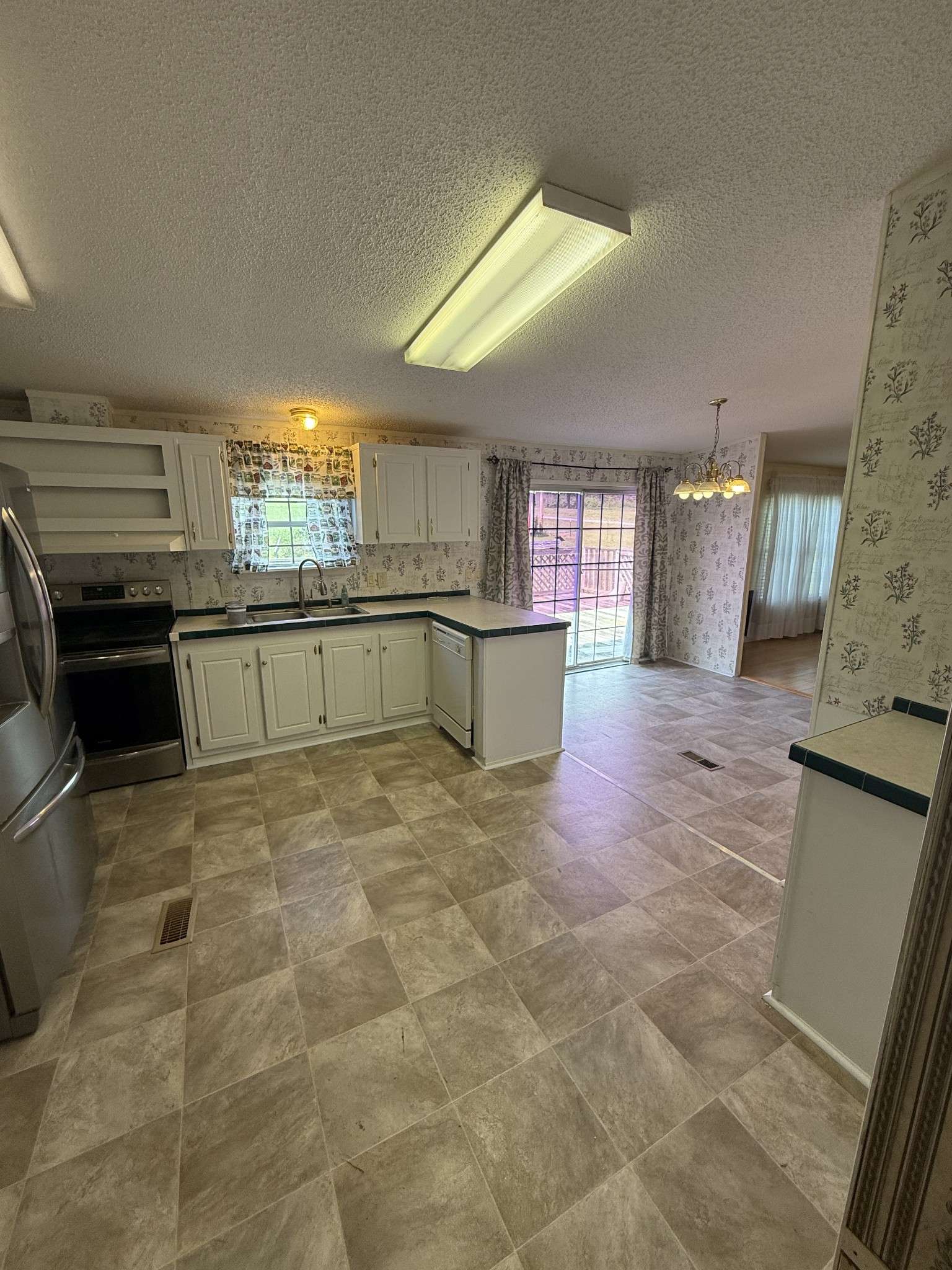 1791 W Valley Rd, Whitwell, TN 37397