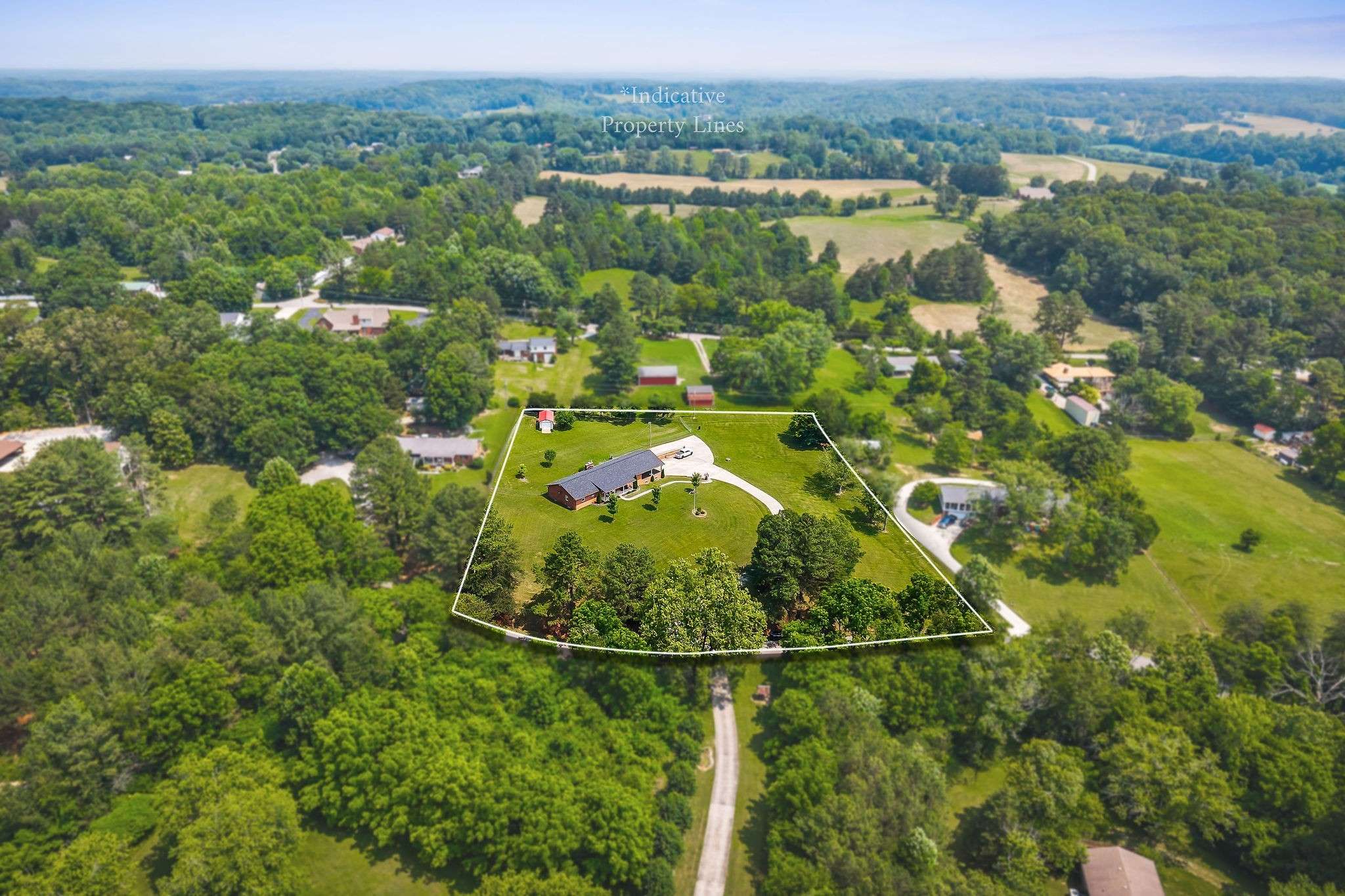 1069 McGregor Ln, Cookeville, TN 38501