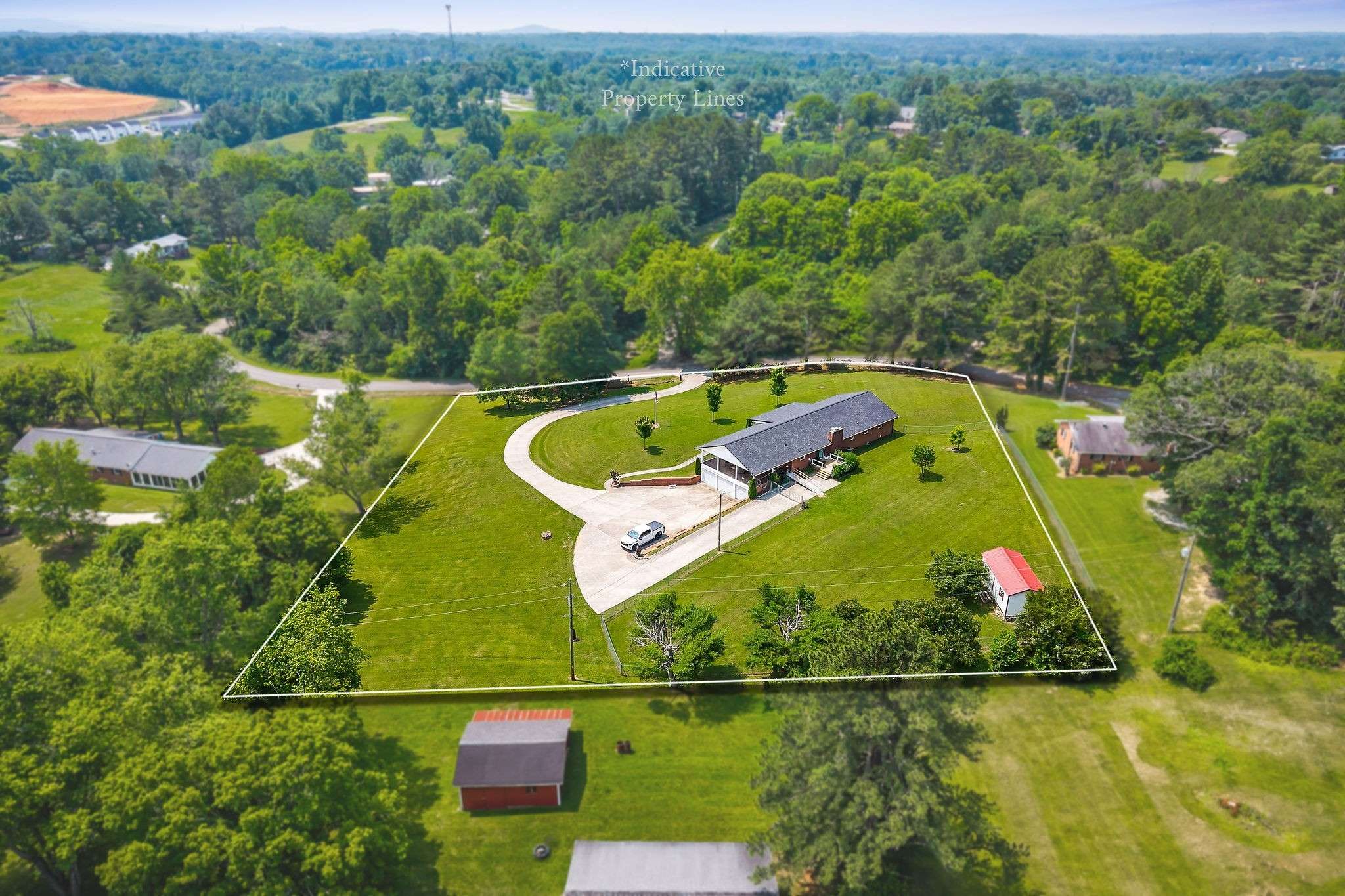 1069 McGregor Ln, Cookeville, TN 38501