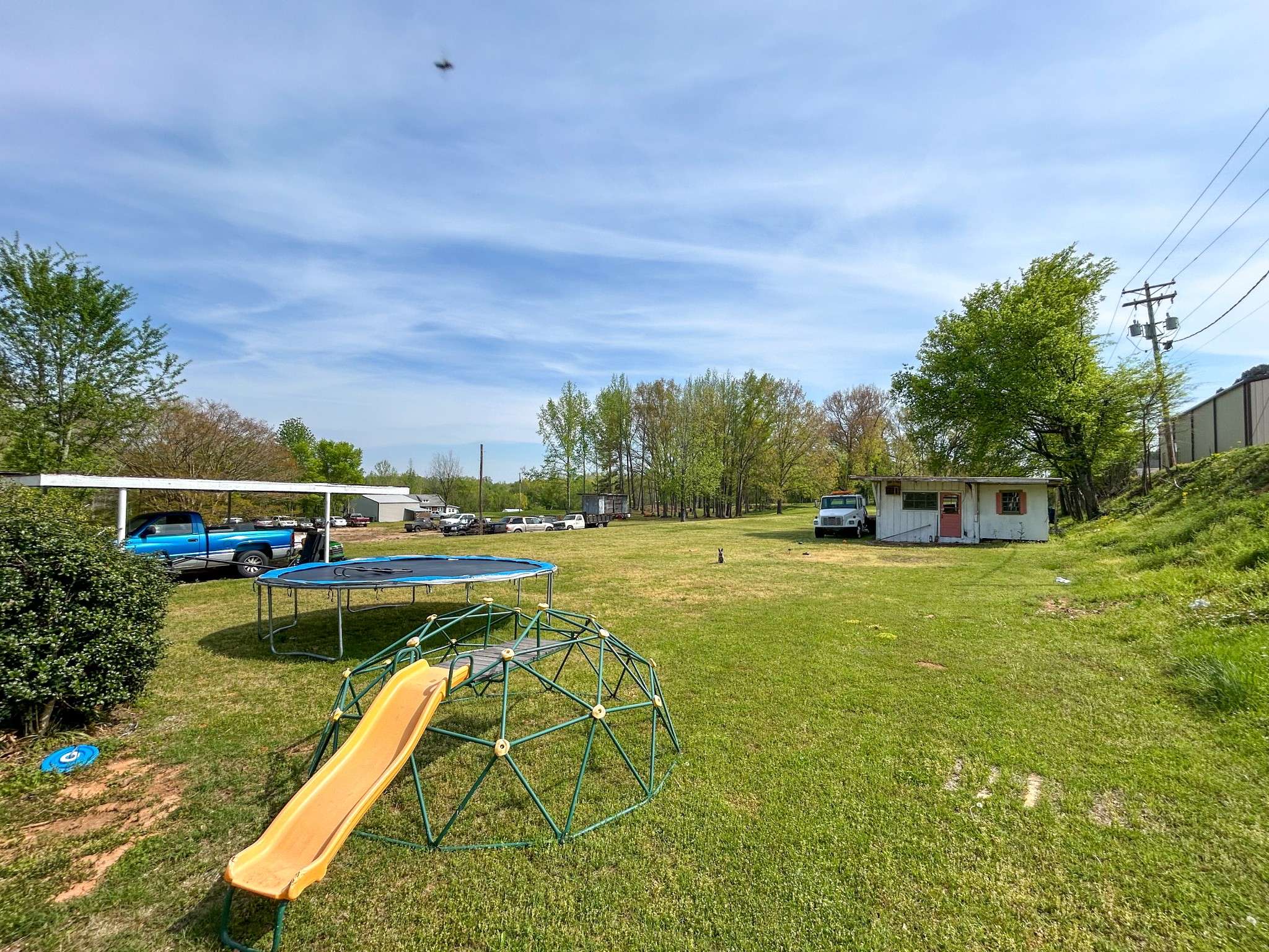 30996 Broad St, Bruceton, TN 38317