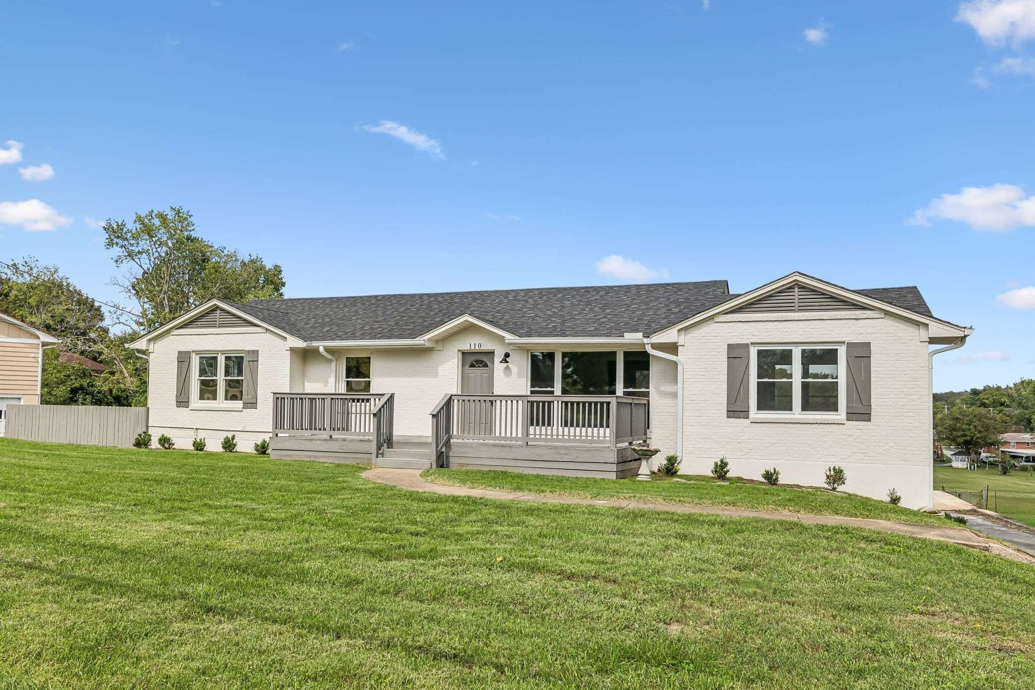 110 S Laurel Cir, Columbia, TN 38401
