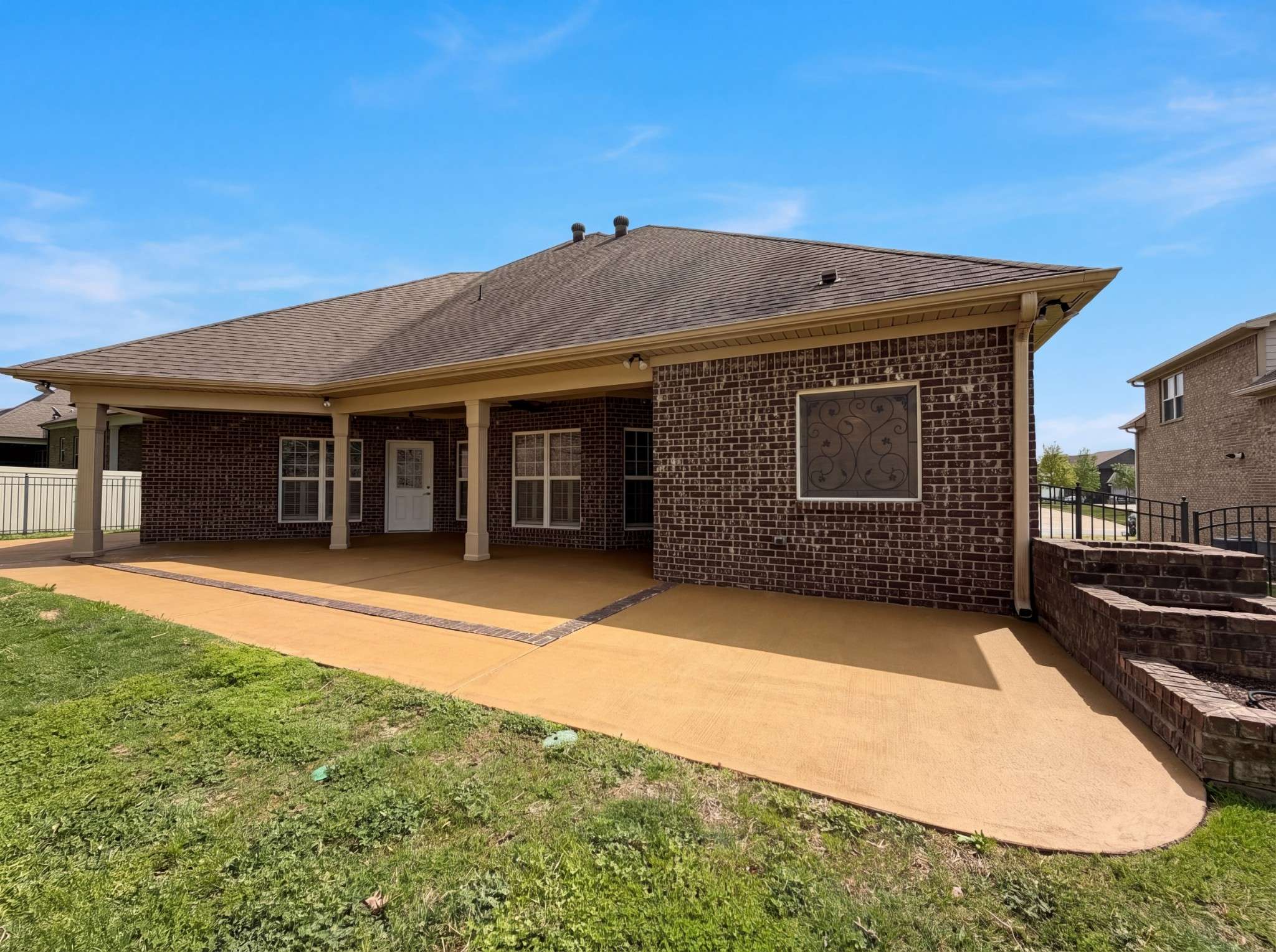 7009 Whisperwood Ave, Spring Hill, TN 37174
