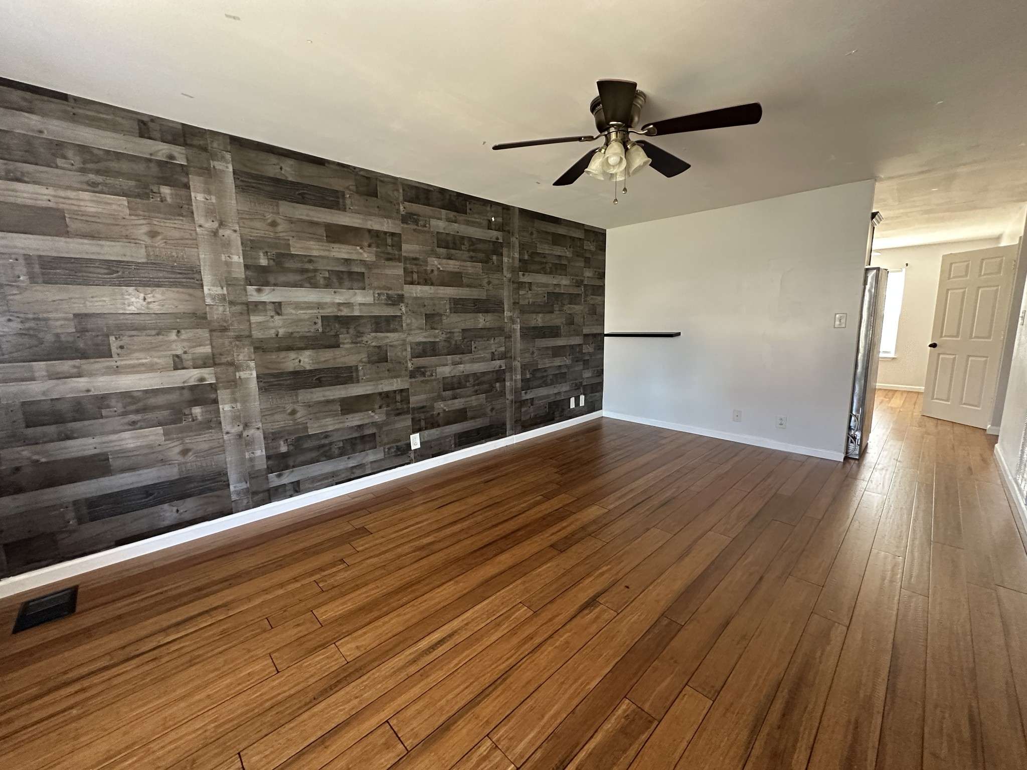 2504 Rafiki Dr, Clarksville, TN 37042