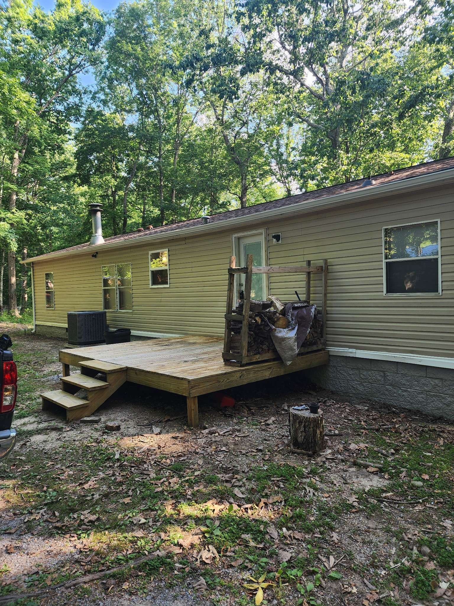 198 Neil Dr, Smithville, TN 37166