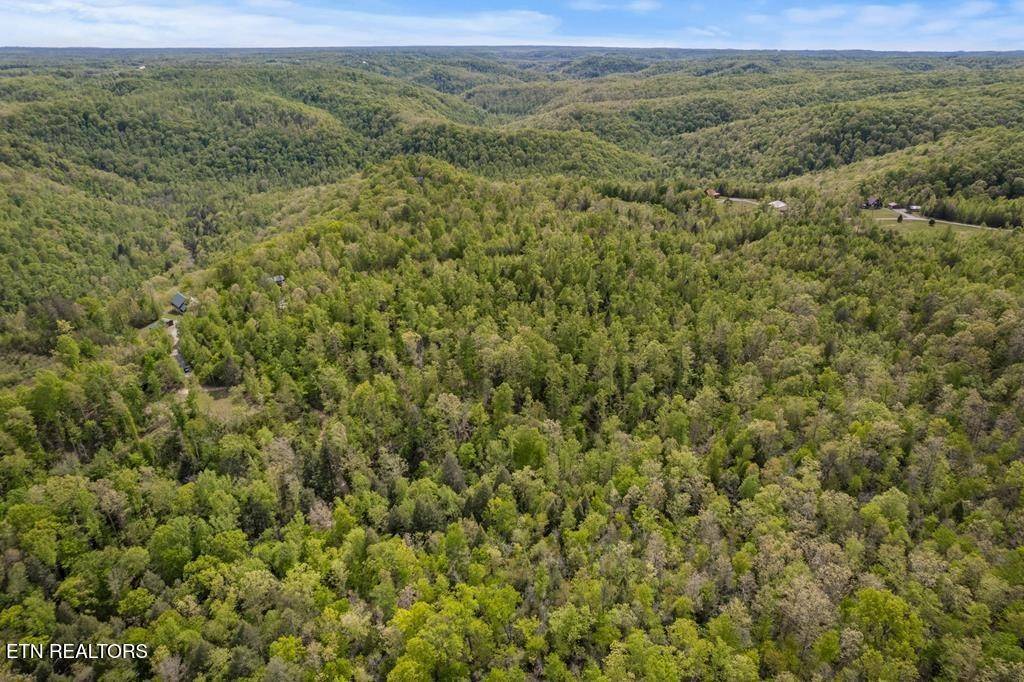 35309 Highland Ridge Tr, Crawford, TN 38554