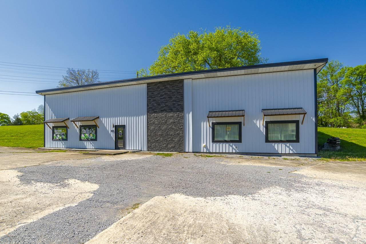 806 Washington St #W, Fayetteville, TN 37334