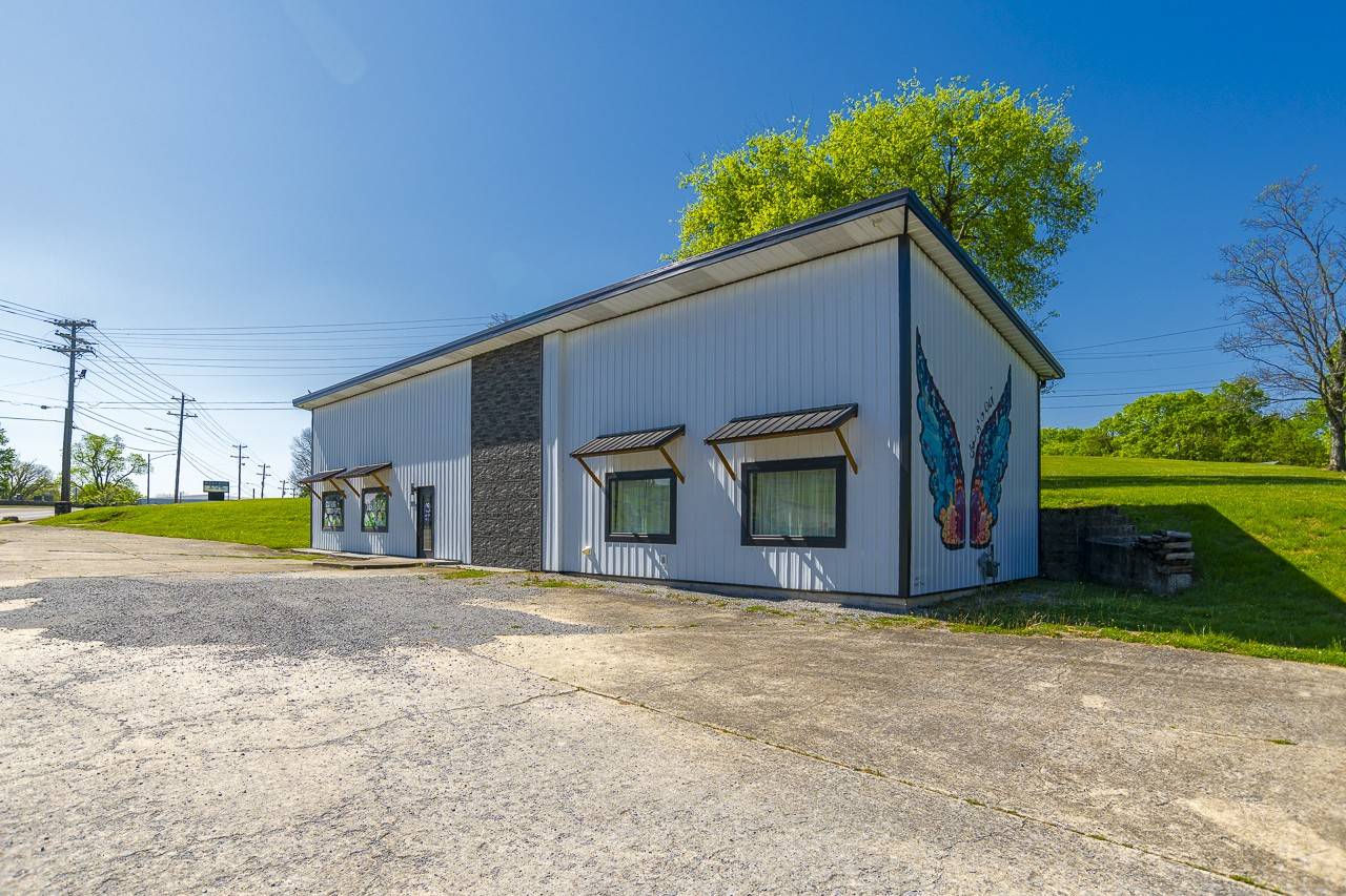 806 Washington St #W, Fayetteville, TN 37334