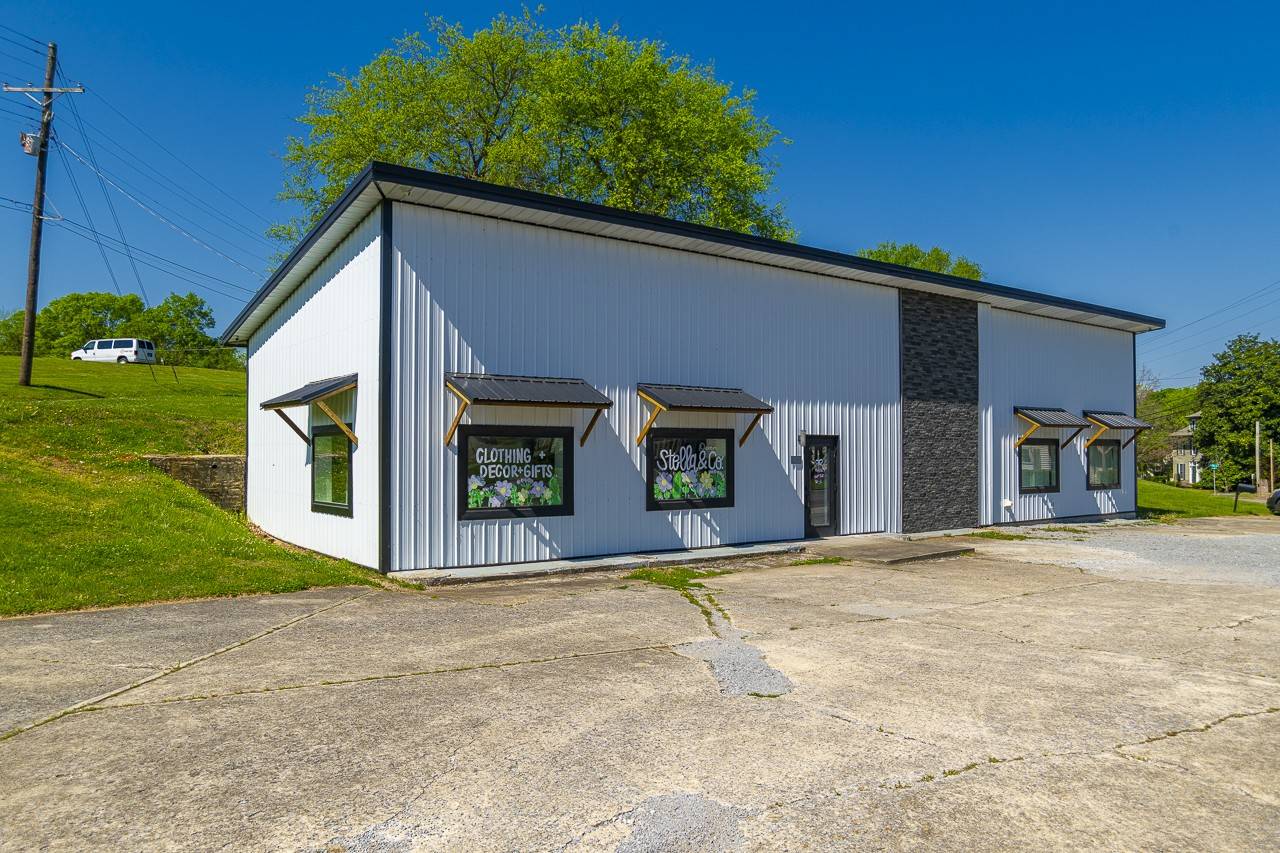 806 Washington St #W, Fayetteville, TN 37334