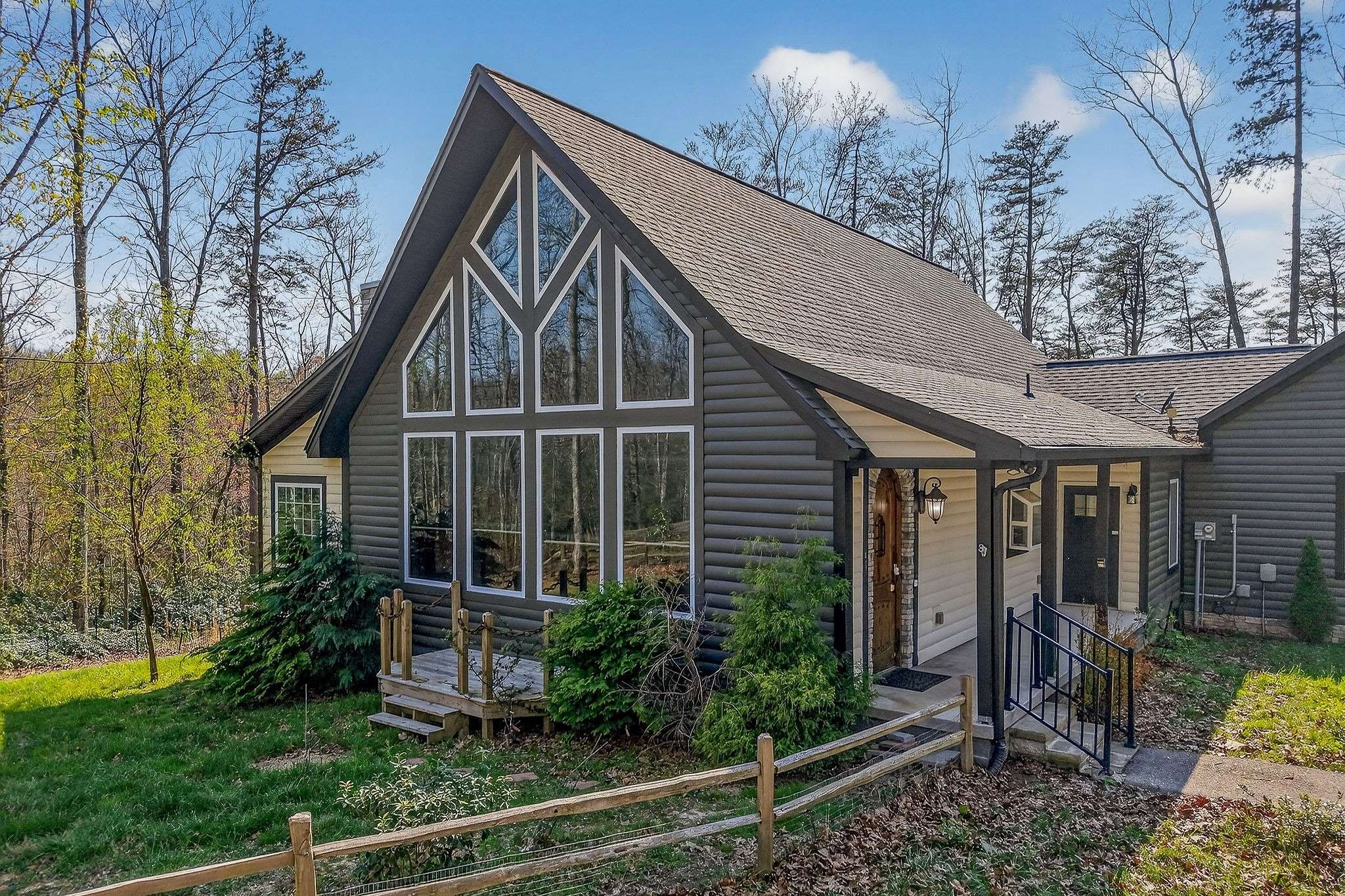 31 Reeves Pl, Monterey, TN 38574