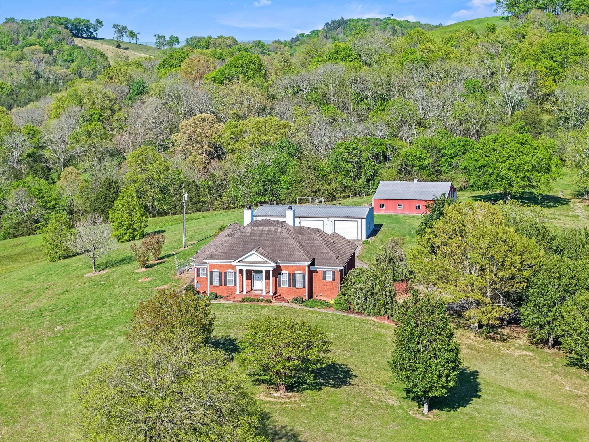 954 Molino Rd, Fayetteville, TN 37334