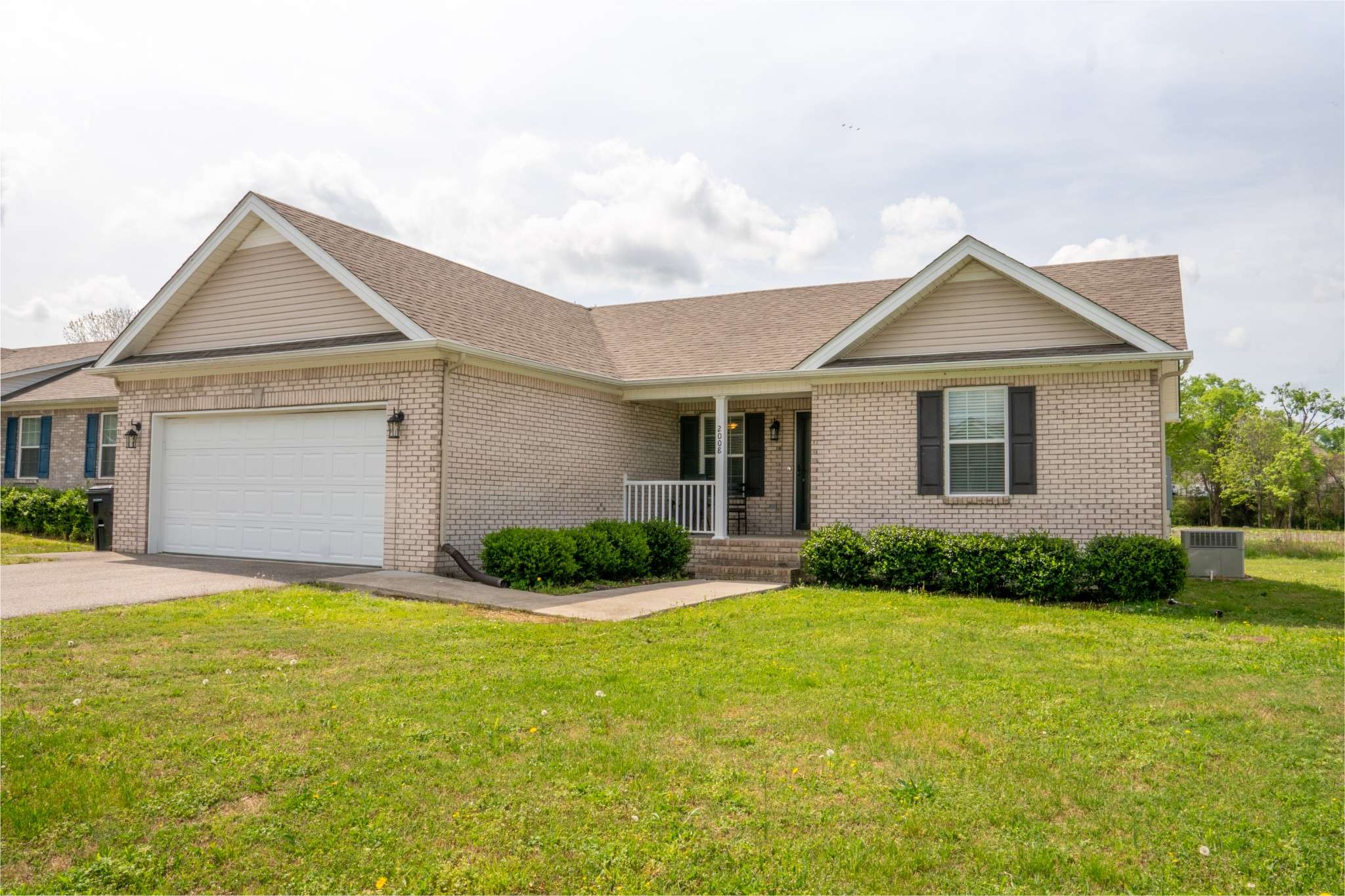2008 Eisley Ln, Columbia, TN 38401