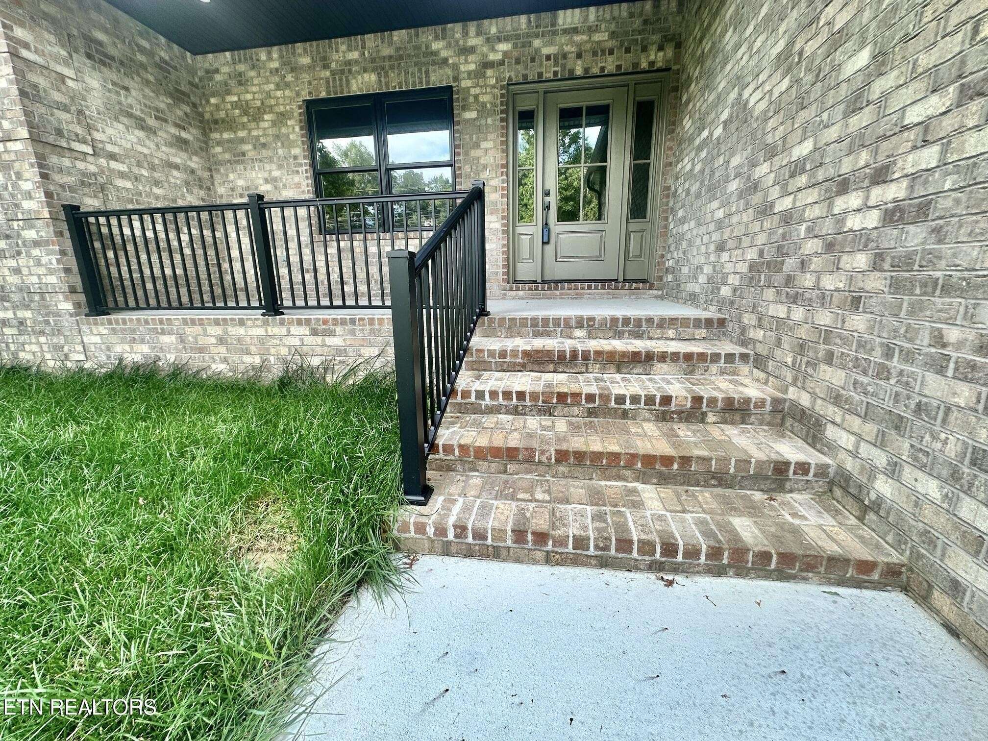 614 Apoka Lane, Crossville, TN 38572