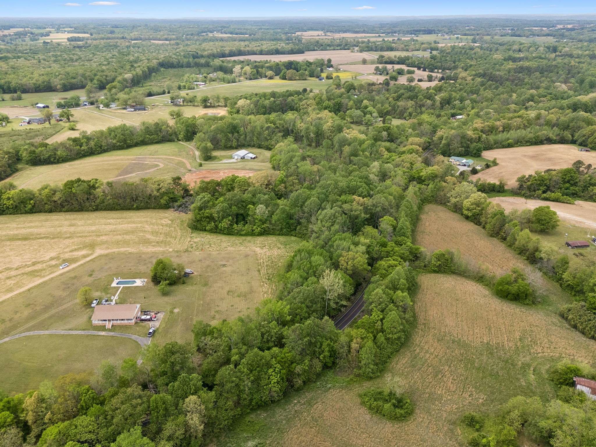 1059 Old Railroad Bed Rd, Taft, TN 38488
