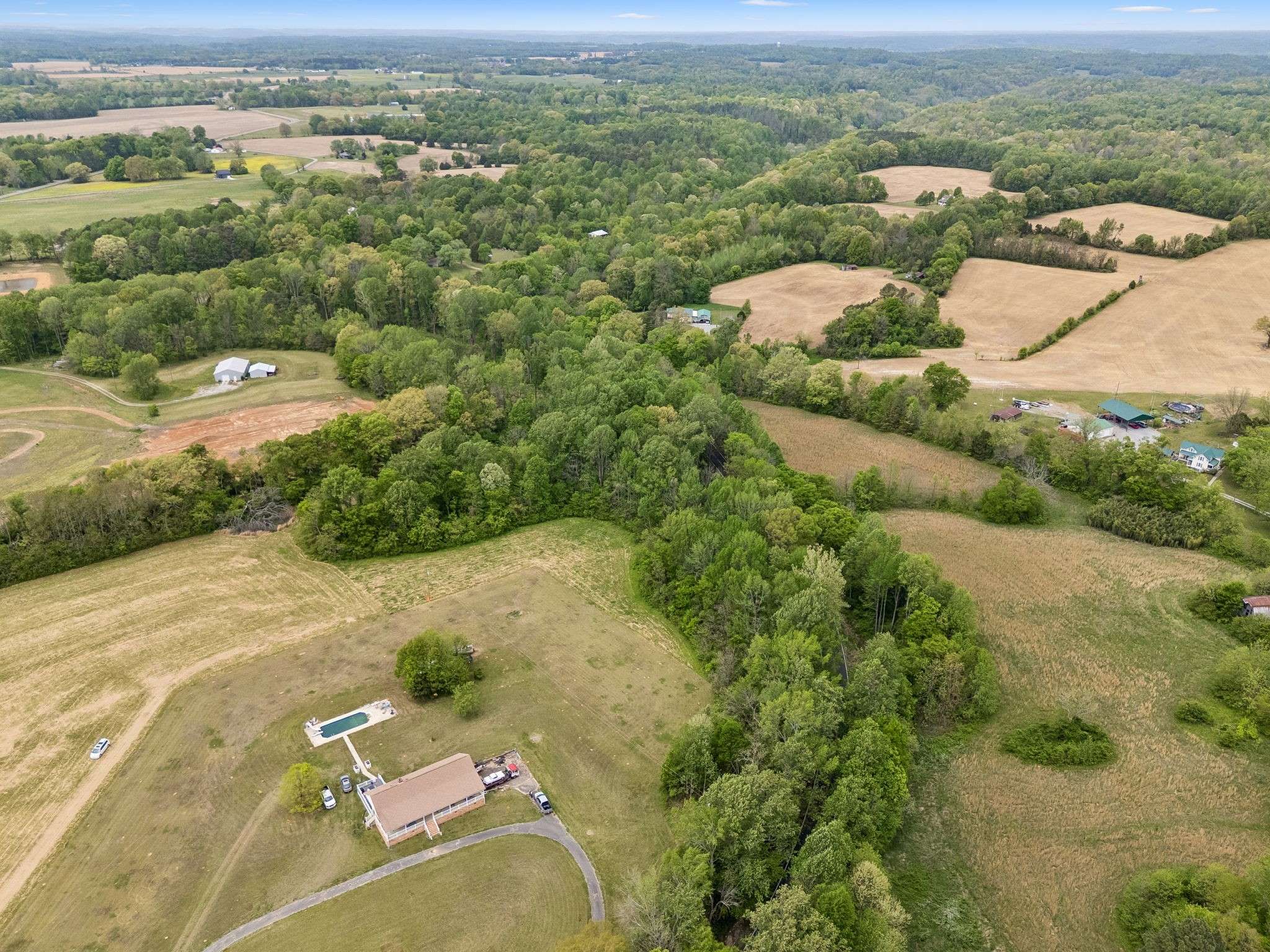1059 Old Railroad Bed Rd, Taft, TN 38488