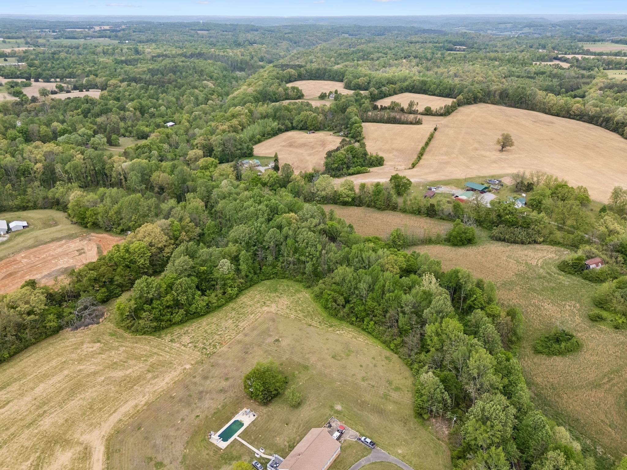 1059 Old Railroad Bed Rd, Taft, TN 38488