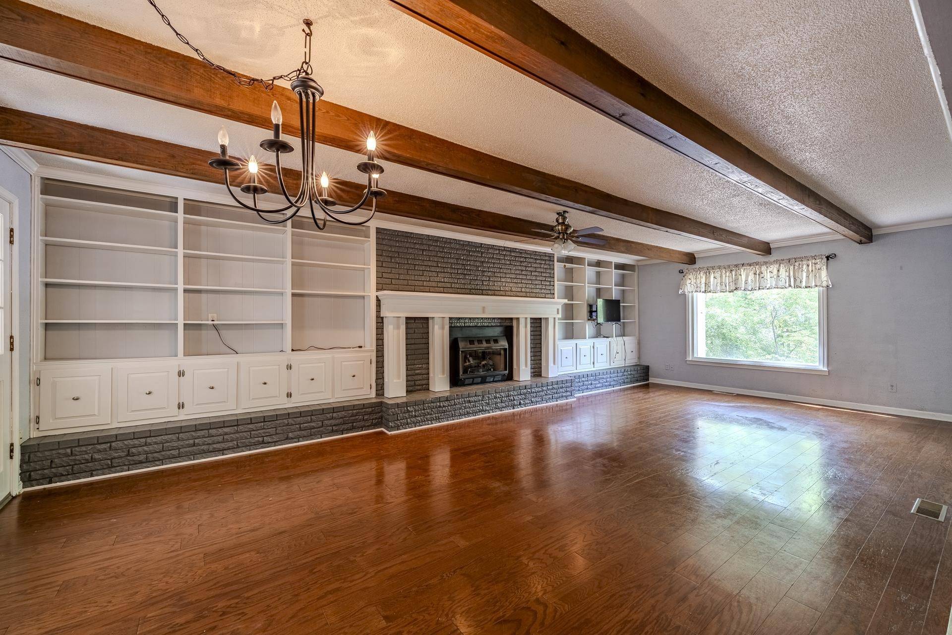101 BOB ST, Selmer, TN 38375