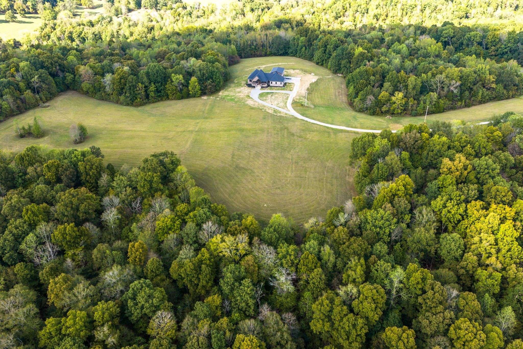 120 Hummingbird Meadows Rd, Palmyra, TN 37142