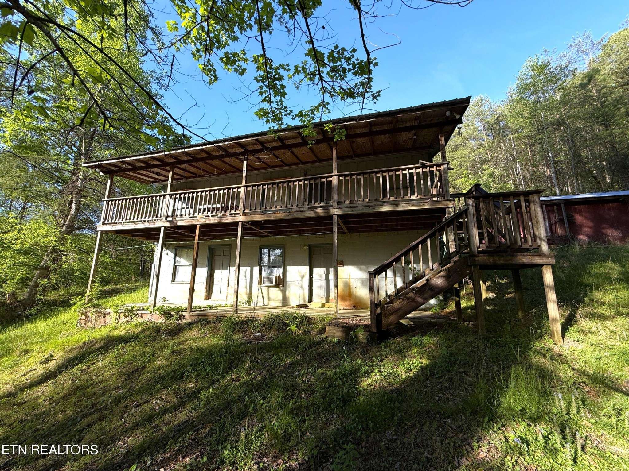 2930 Arch Way, Cosby, TN 37722