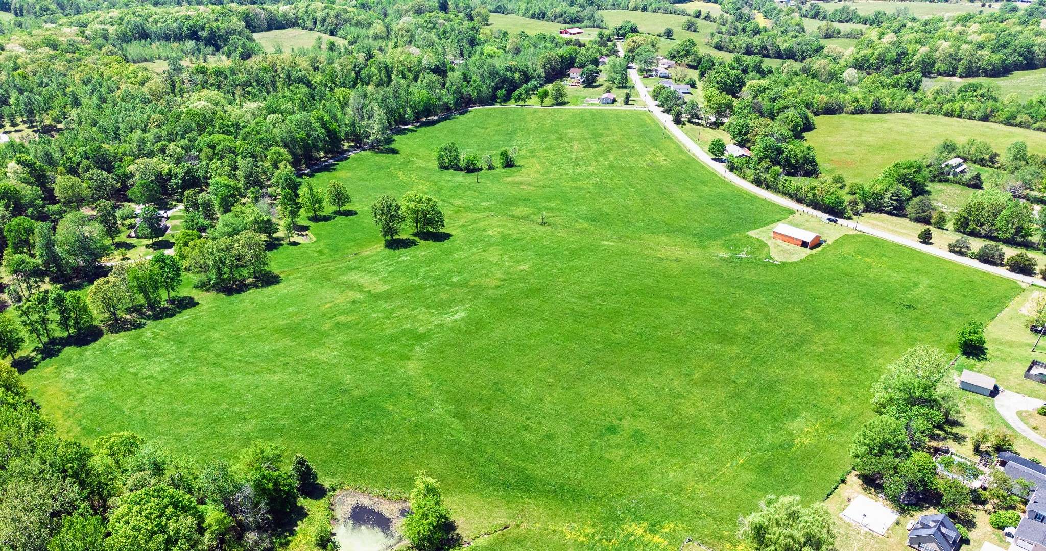 848 Moore Hollow Rd, Tennessee Ridge, TN 37178