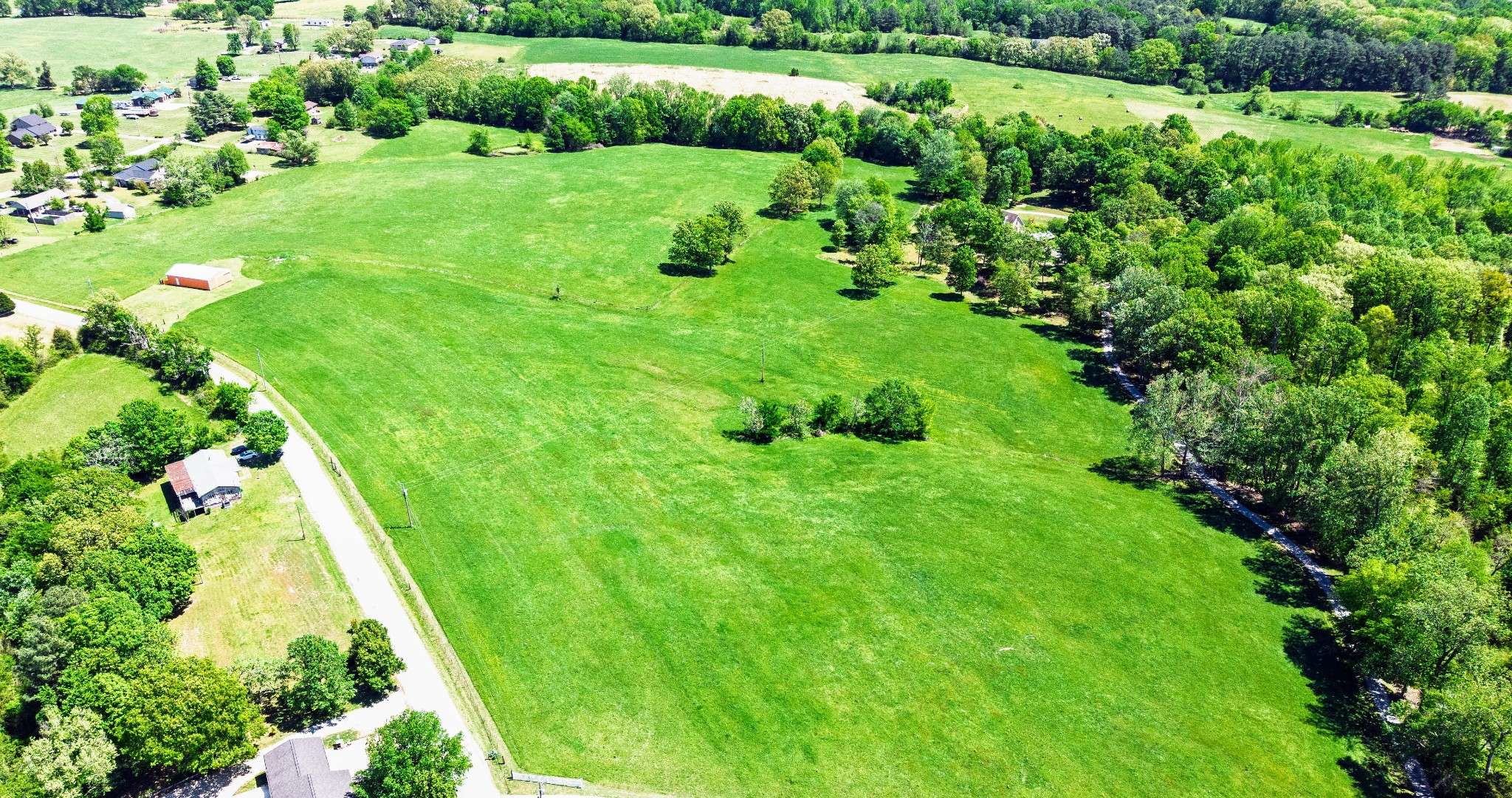 848 Moore Hollow Rd, Tennessee Ridge, TN 37178