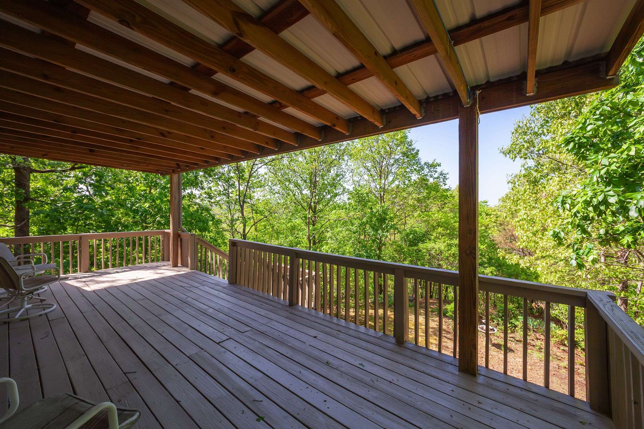 1050 Red Top Hill Rd, Buchanan, TN 38222