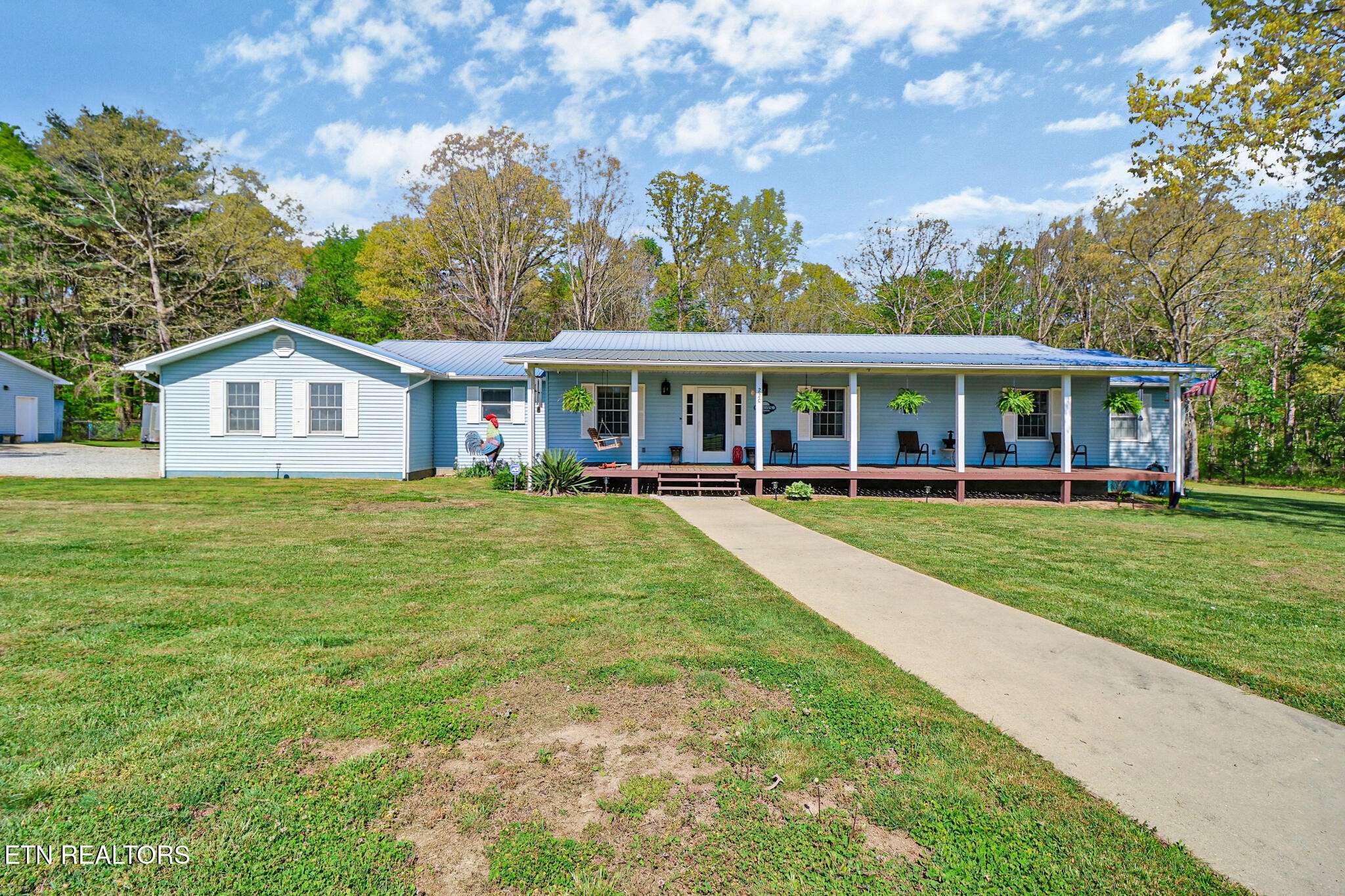 220 Old Gatewood Ford Rd, Jamestown, TN 38556
