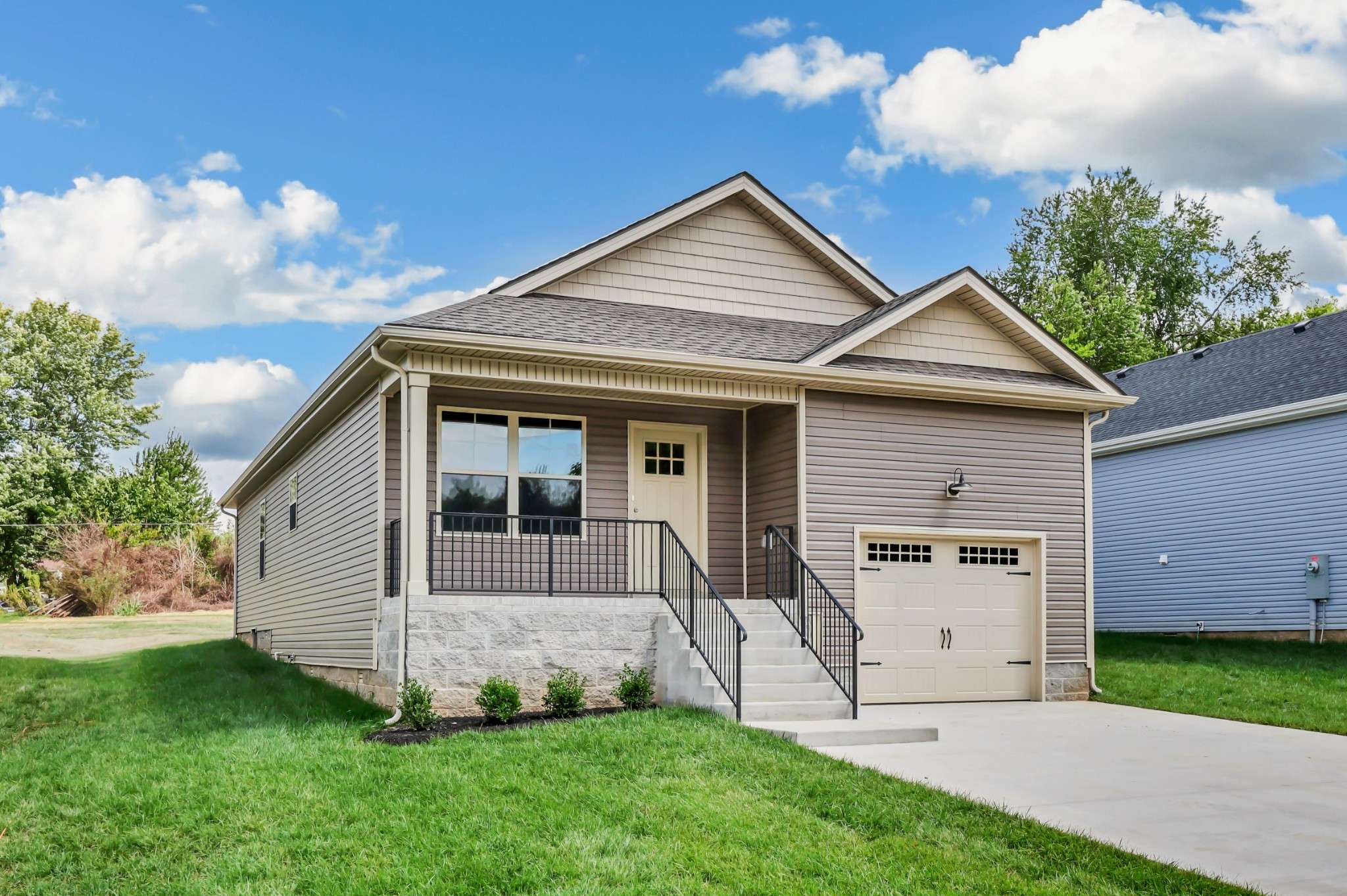 232 Arkansas Ave, Oak Grove, KY 42262