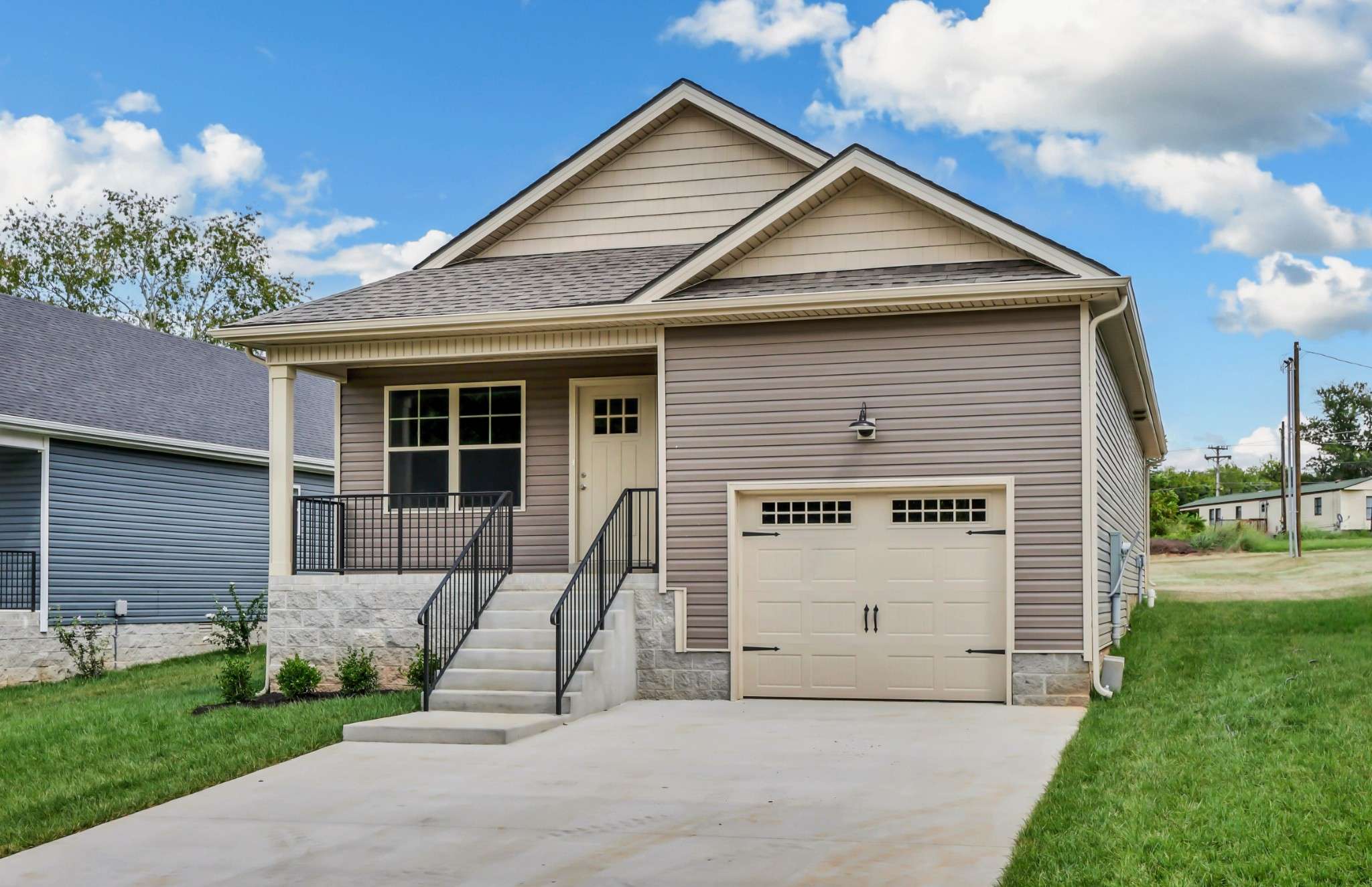 232 Arkansas Ave, Oak Grove, KY 42262