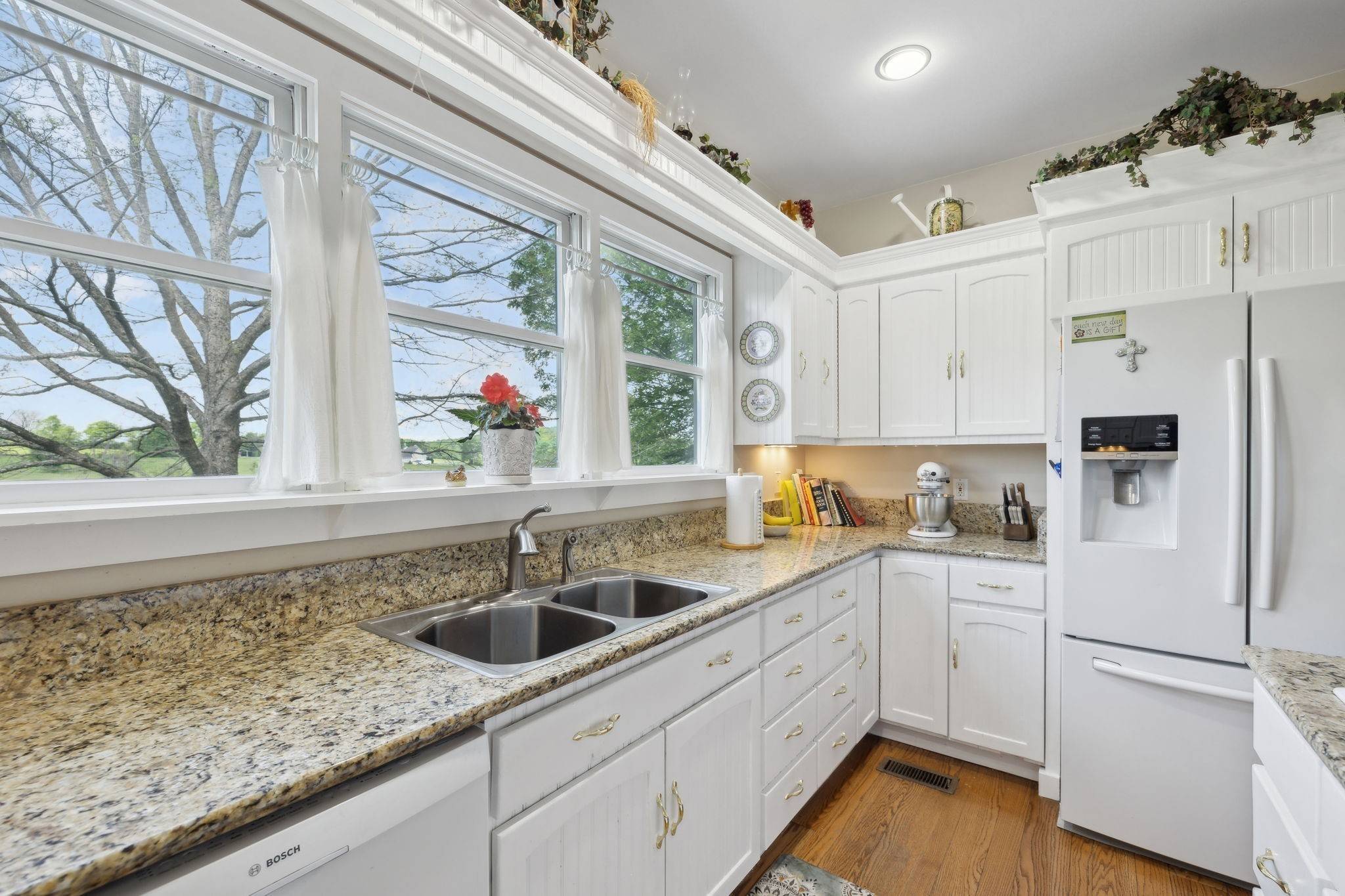 1494 Grant Rd, Watertown, TN 37184