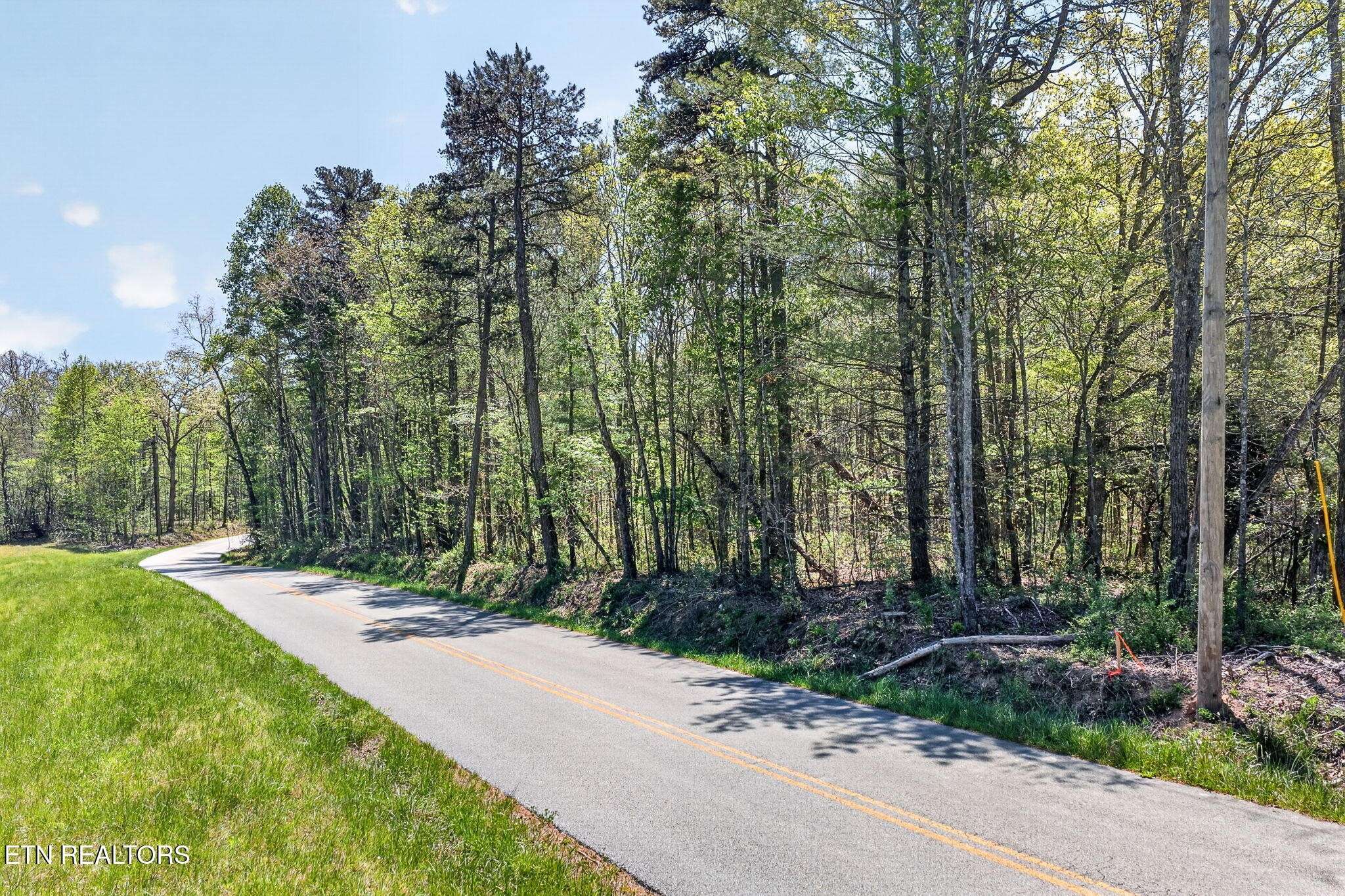 5 Smith Mountain Rd, Rockwood, TN 37854