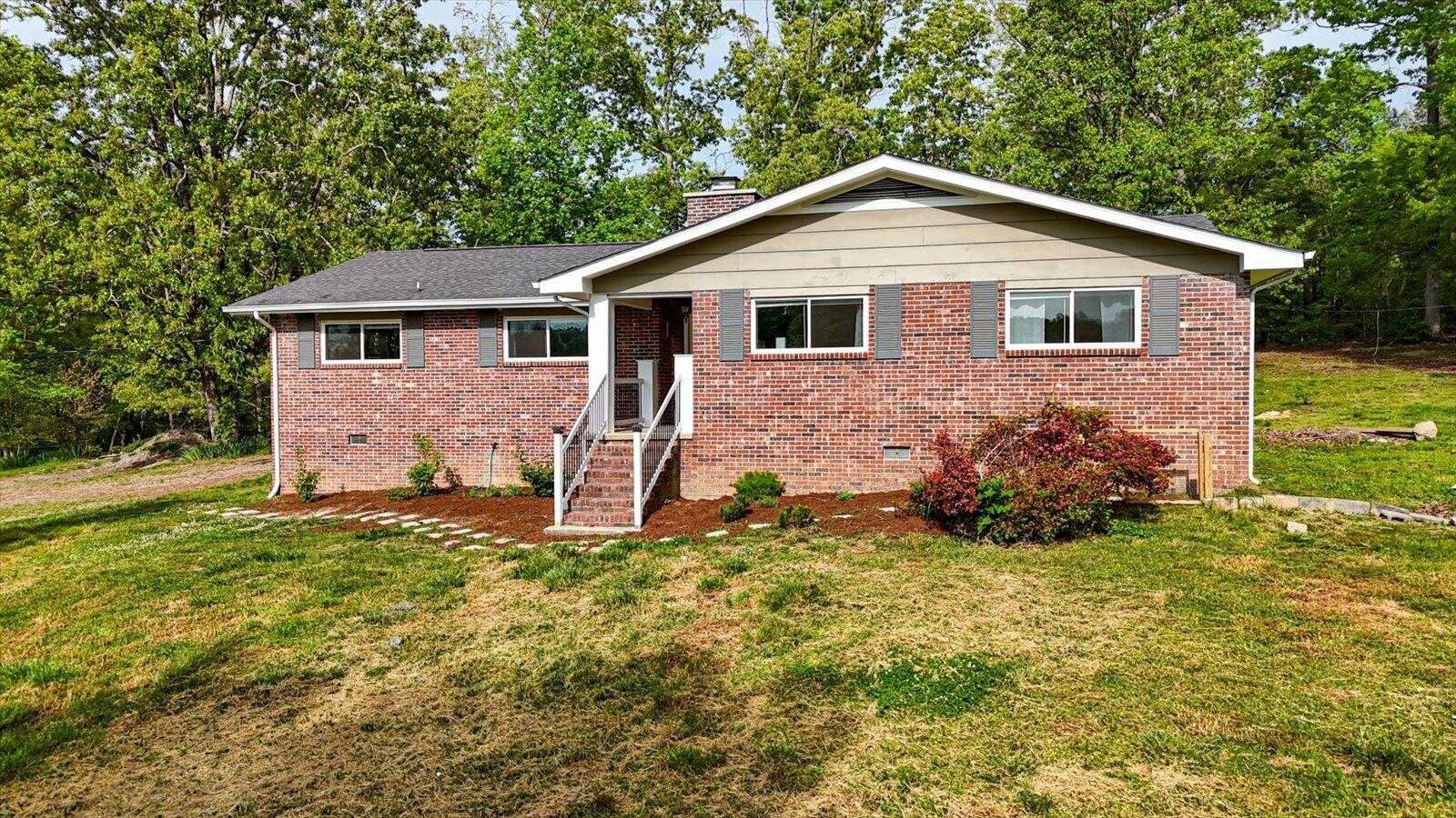 4156 N Marble Top Road, Chickamauga, GA 30707